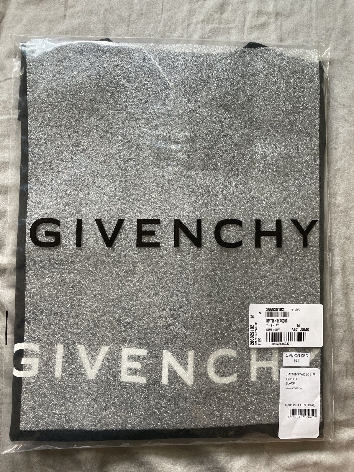 Givenchy GIVENCHY Archetype oversized t-shirt in cotton Size US M / EU 48-50 / 2 - 9 Thumbnail
