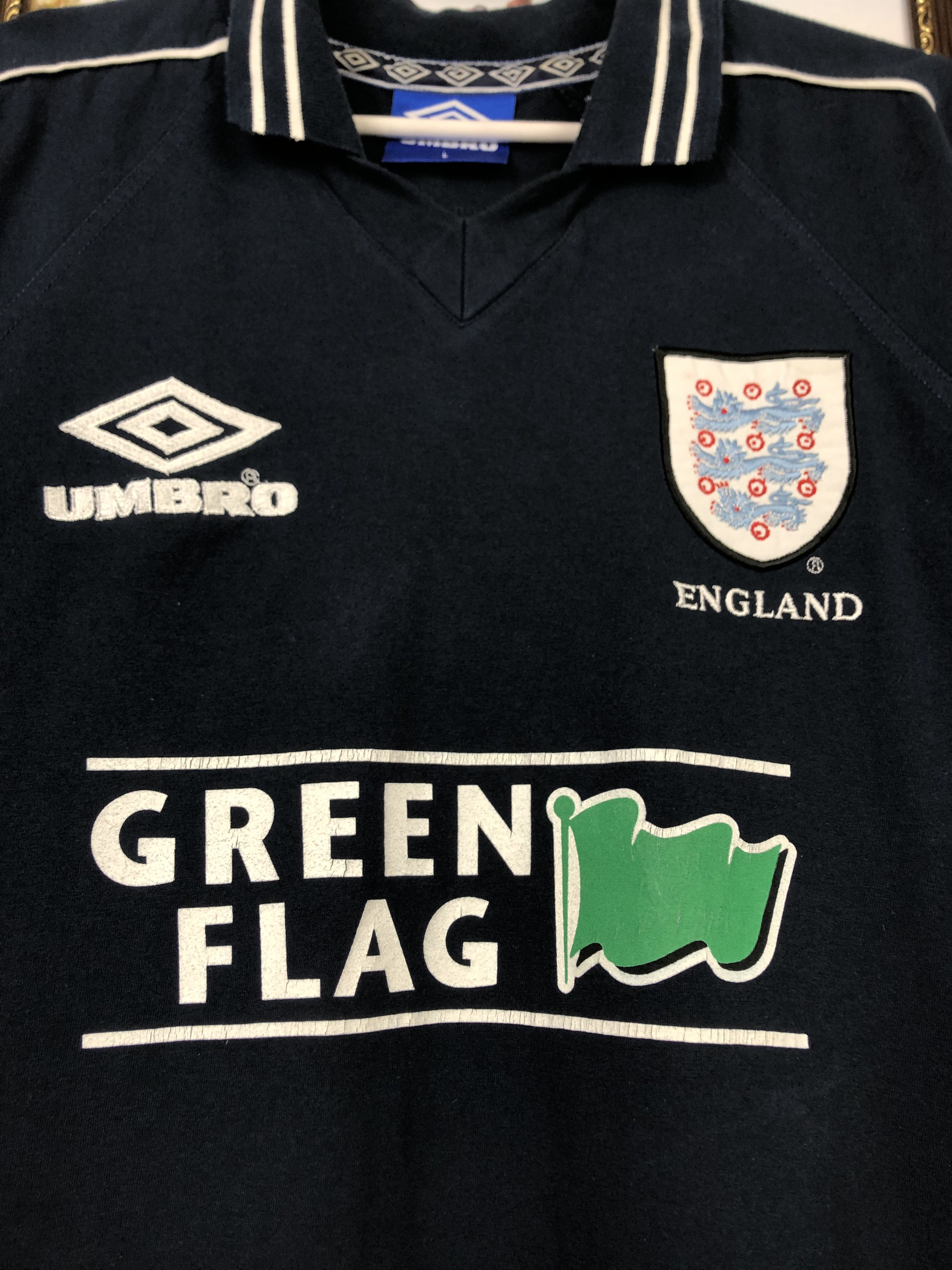 Vintage 90's Umbro England Football Green Flag Train Shirt