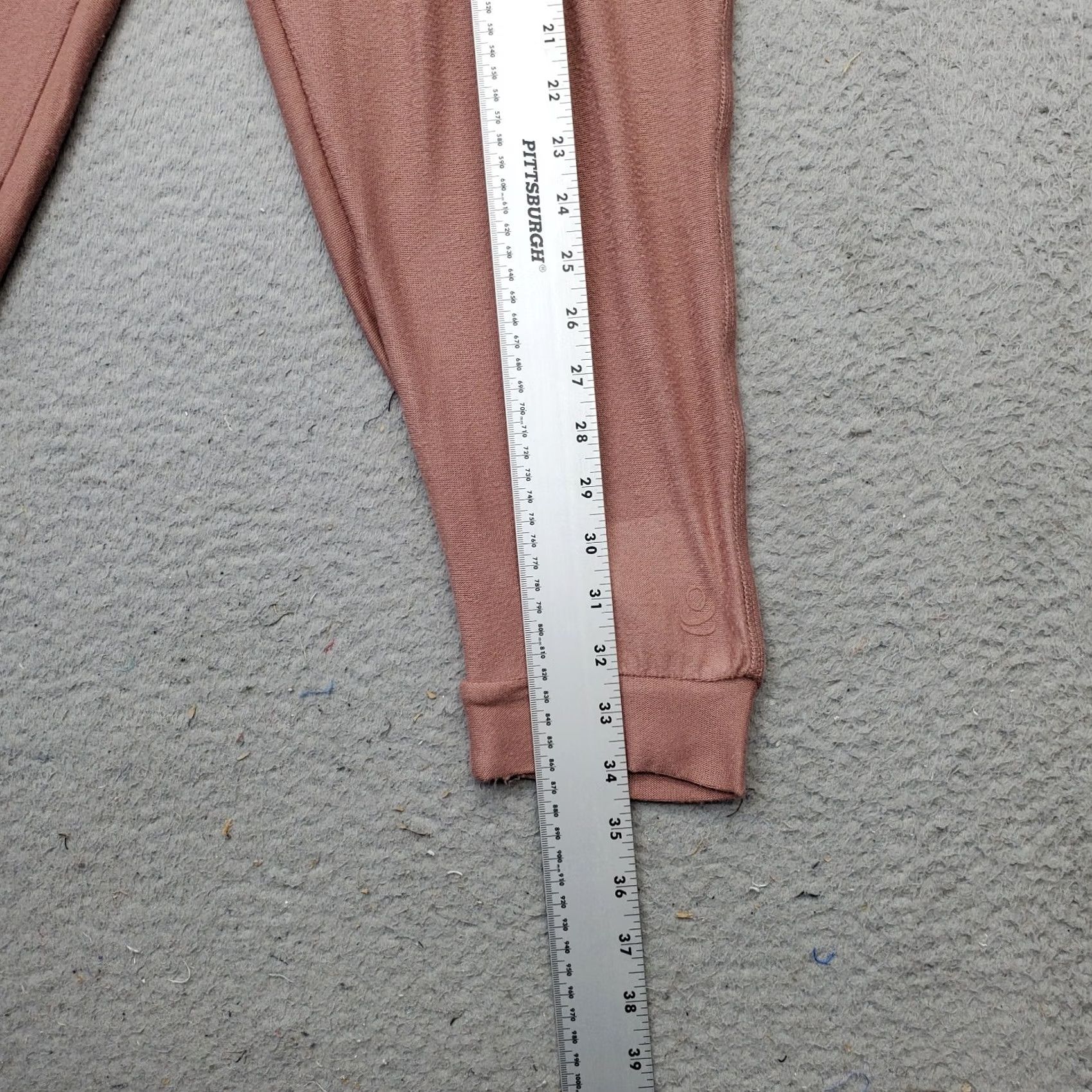 Vintage Cuddl Duds Jogger Pants Women PM Pink Pocket Ribbed Elastic Waist Drawstring Pants Size 32" / US 10 / IT 46 - 3 Thumbnail
