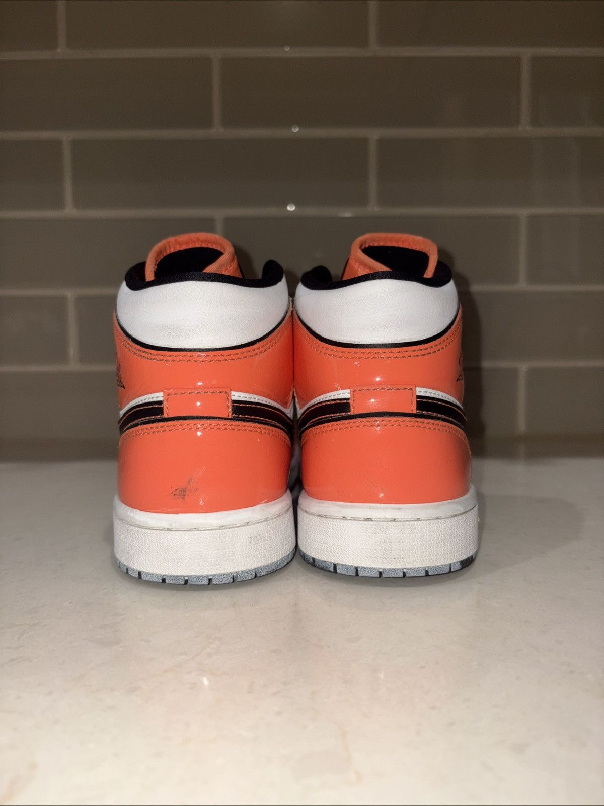Jordan Brand Air Jordan 1 Mid SE Turf Orange Size US 7 / EU 40 - 4 Thumbnail