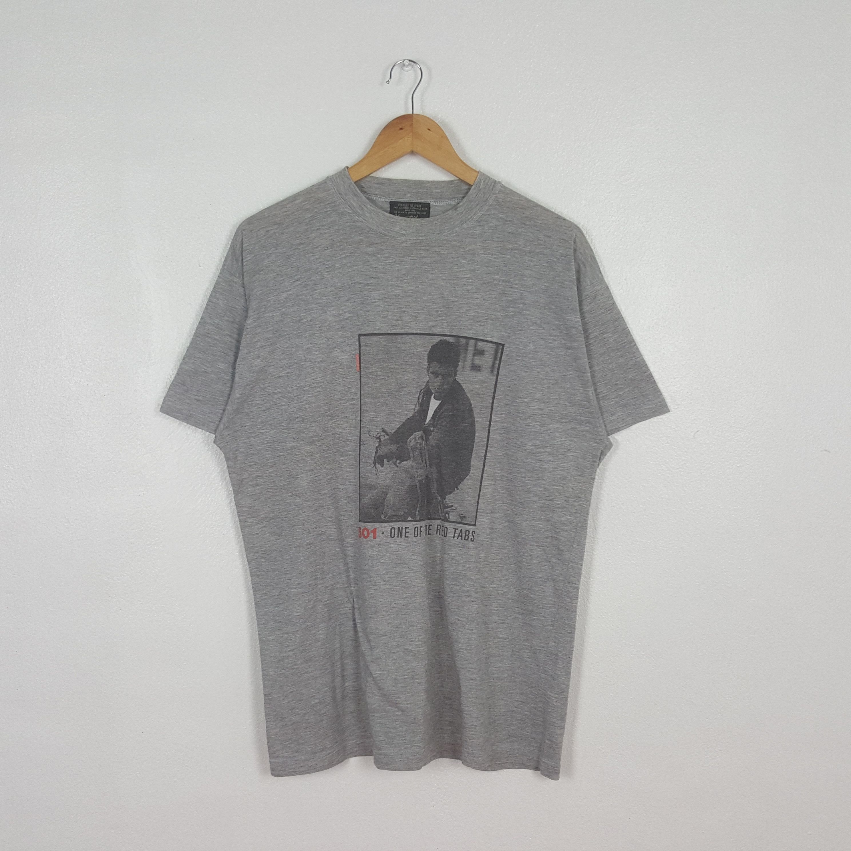 Levi's Vintage Levi's 501 Rebel Youth American Tshirt C312N10 Size US L / EU 52-54 / 3 - 1 Thumbnail