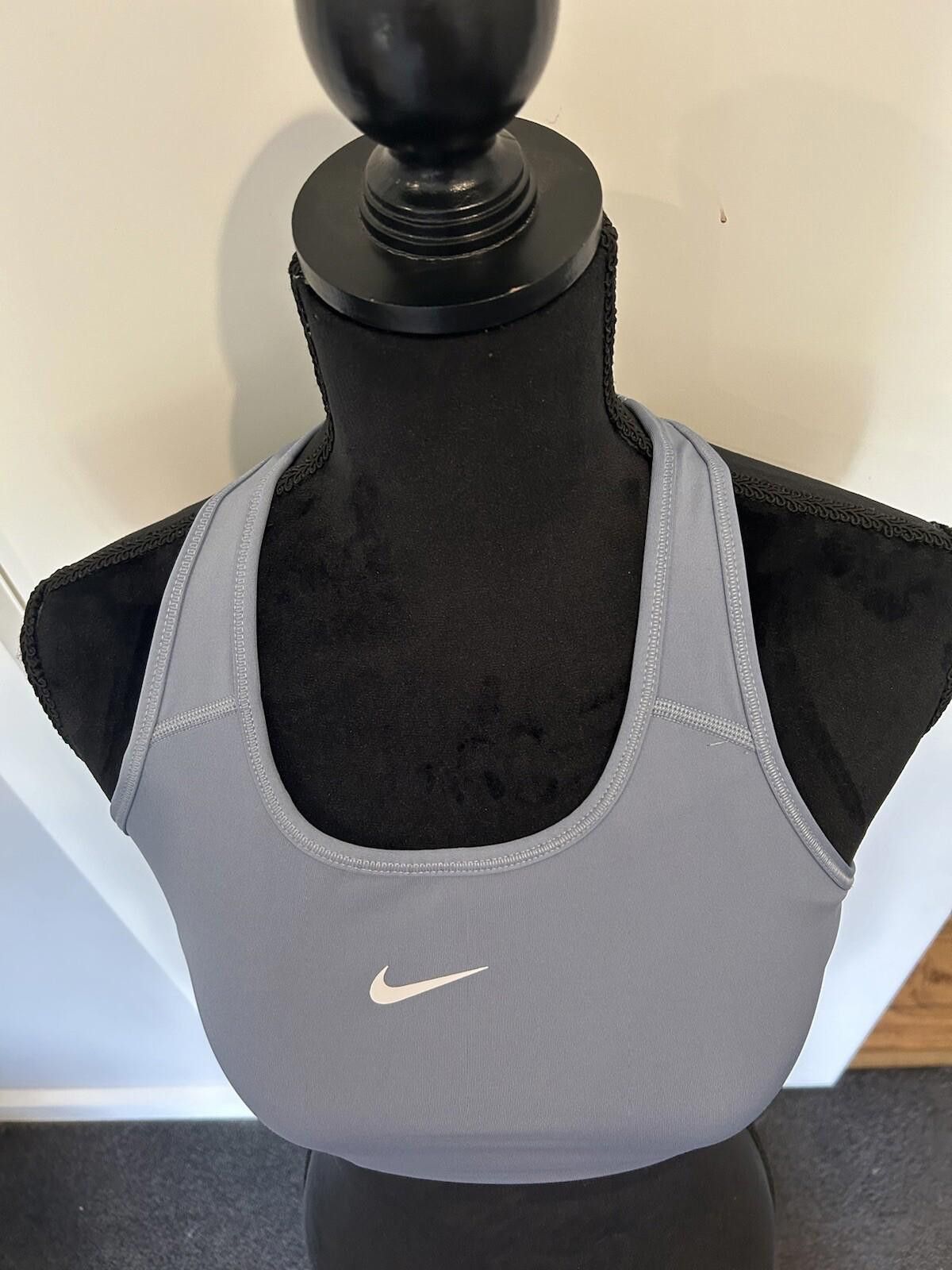 Nike Nike Dri Fit Running Activewear Grey crop top - Size M (003) Size M / US 6-8 / IT 42-44 - 4 Thumbnail