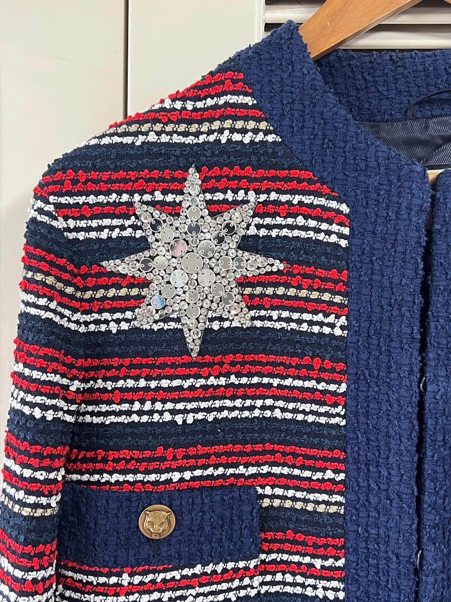 Gucci Gucci Women's Red Blue Stripe Short Jacket Star Tiger Clasp Size XS / US 0-2 / IT 36-38 - 4 Thumbnail