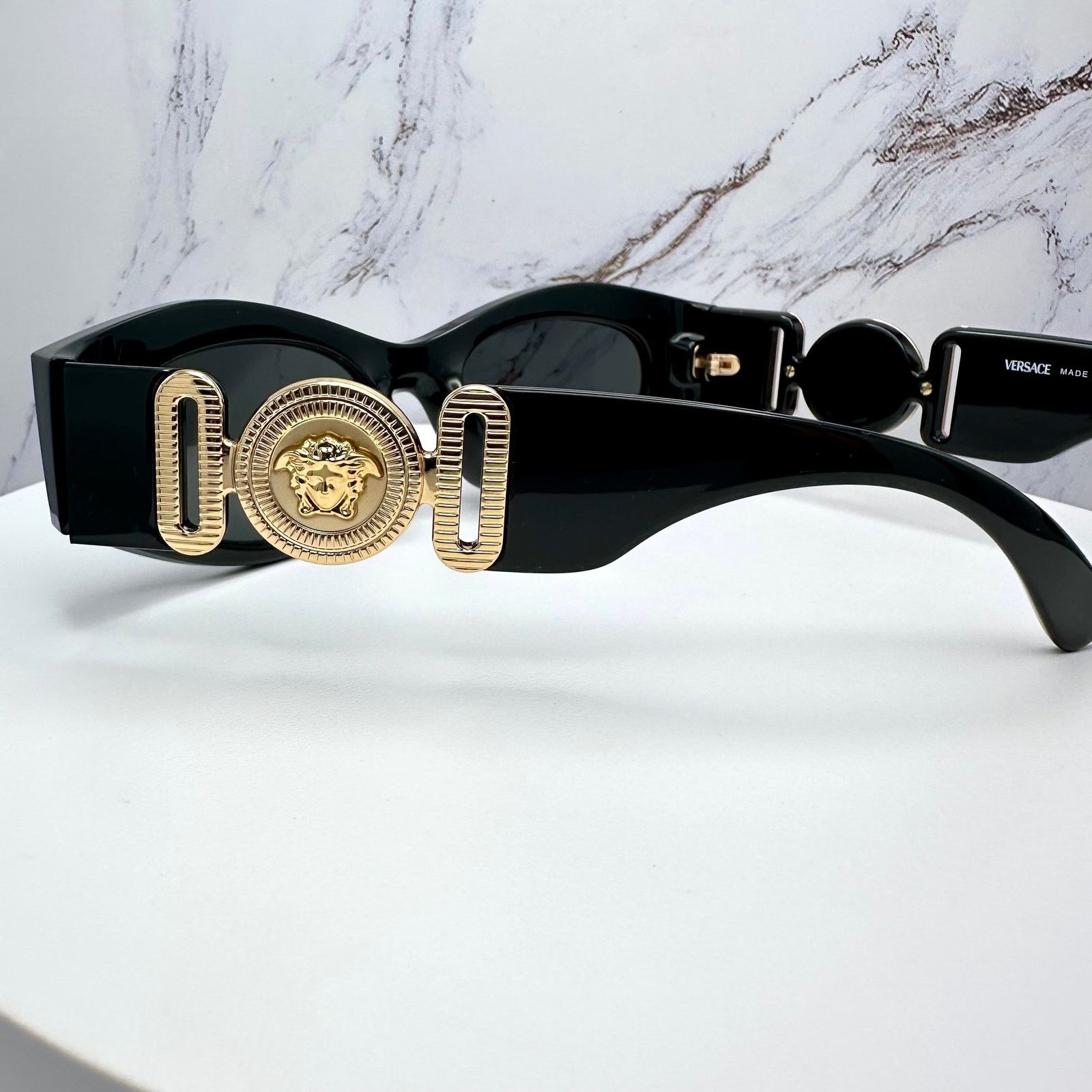 Versace New Versace Sunglasses Black Gold Seen On Sabrina Carpenter Size ONE SIZE - 16 Thumbnail