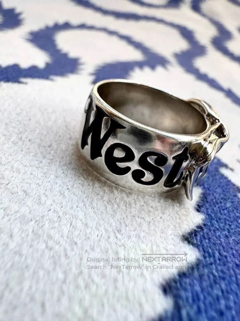 Vivienne Westwood Vivienne Westwood Silver Belt Buckle Ring. Size ONE SIZE - 4 Thumbnail