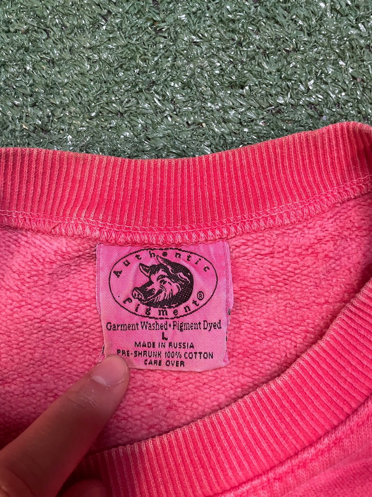Other Patta embroidered mustard crewneck Size US L / EU 52-54 / 3 - 4 Thumbnail