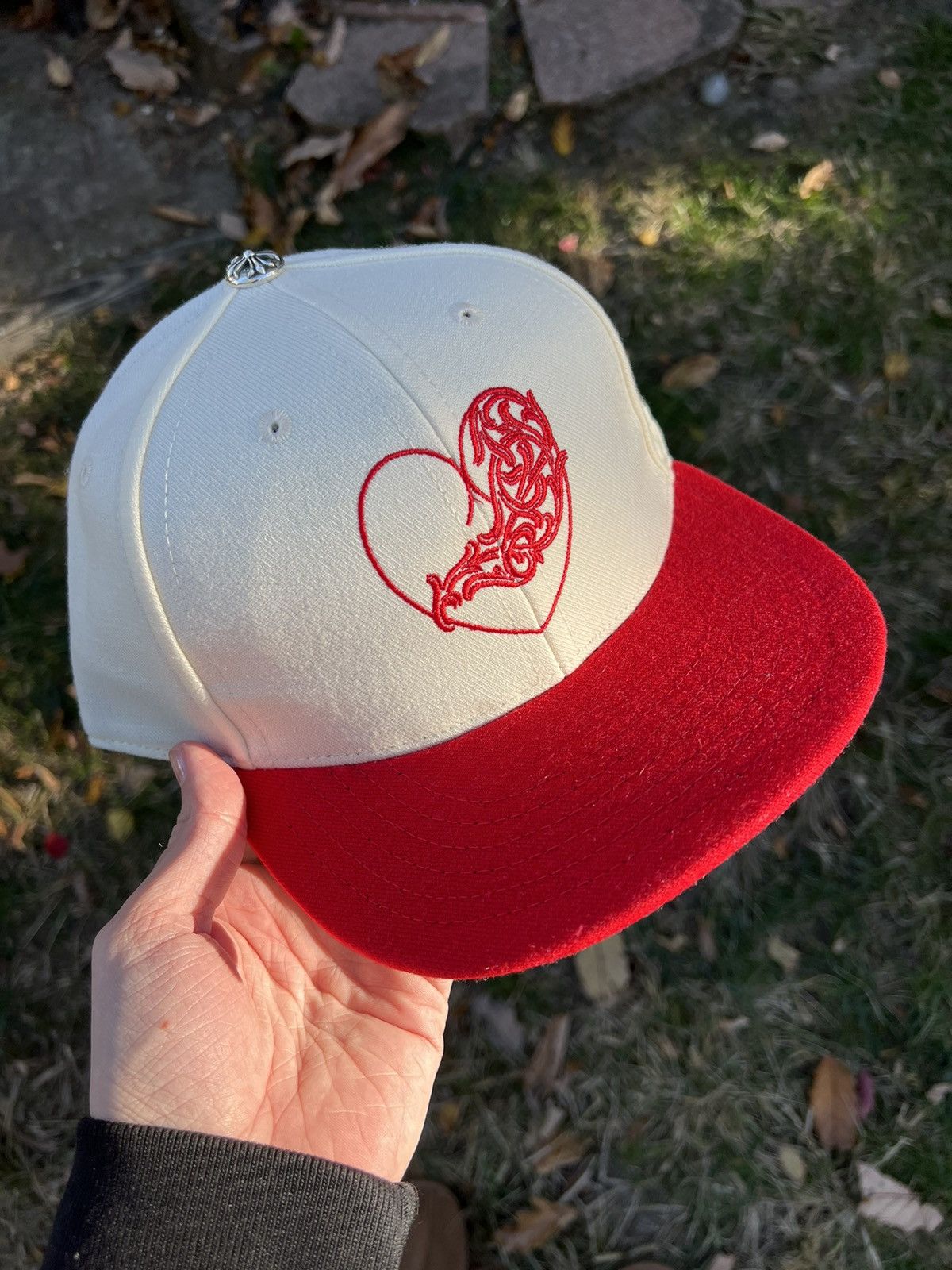 Chrome Hearts Chrome Hearts Red Vine Heart Fitted Hat Size ONE SIZE - 1 Thumbnail
