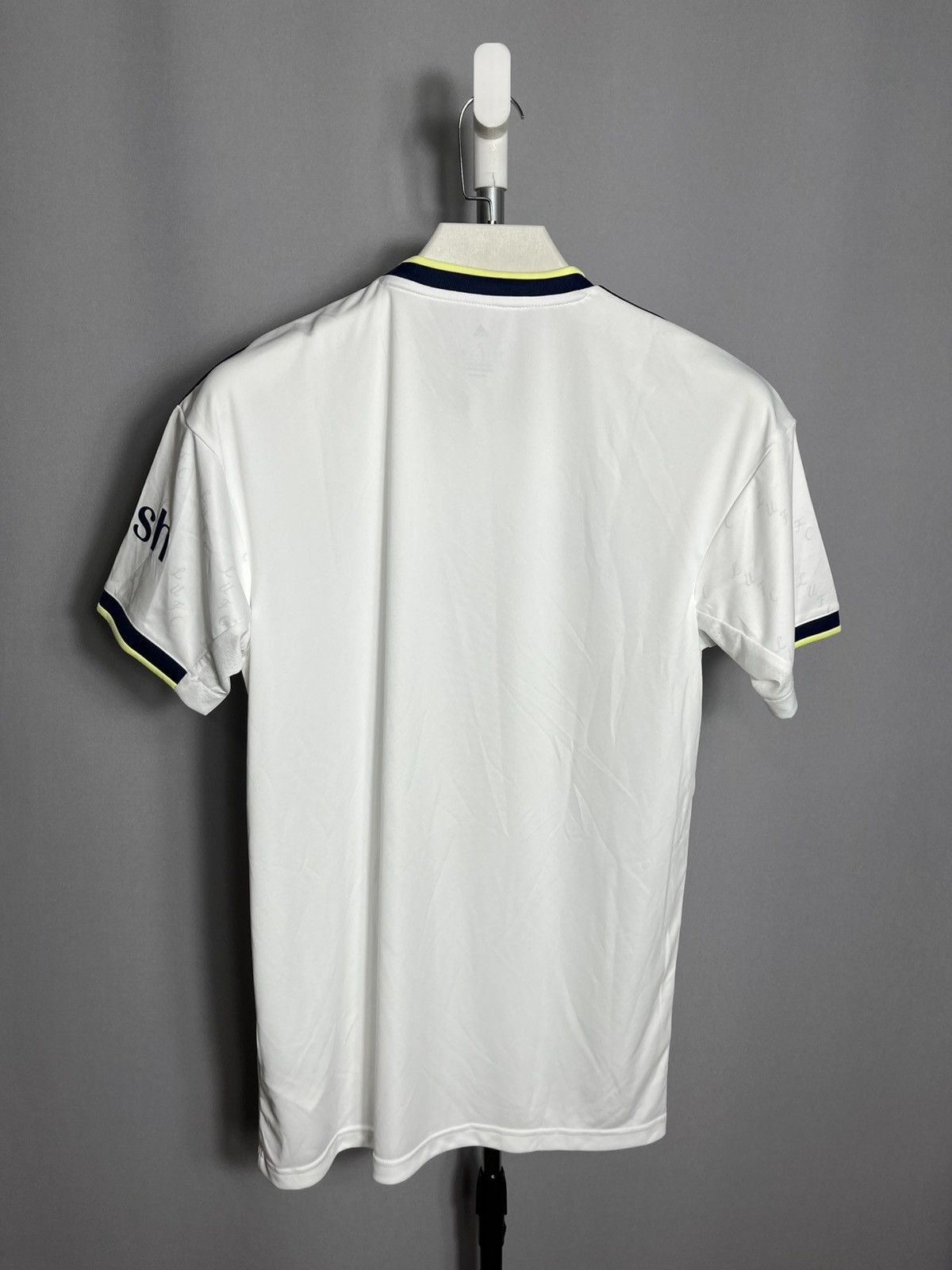 Adidas Leeds United 2022 2023 Signed shirt soccer jersey Size US S / EU 44-46 / 1 - 8 Thumbnail