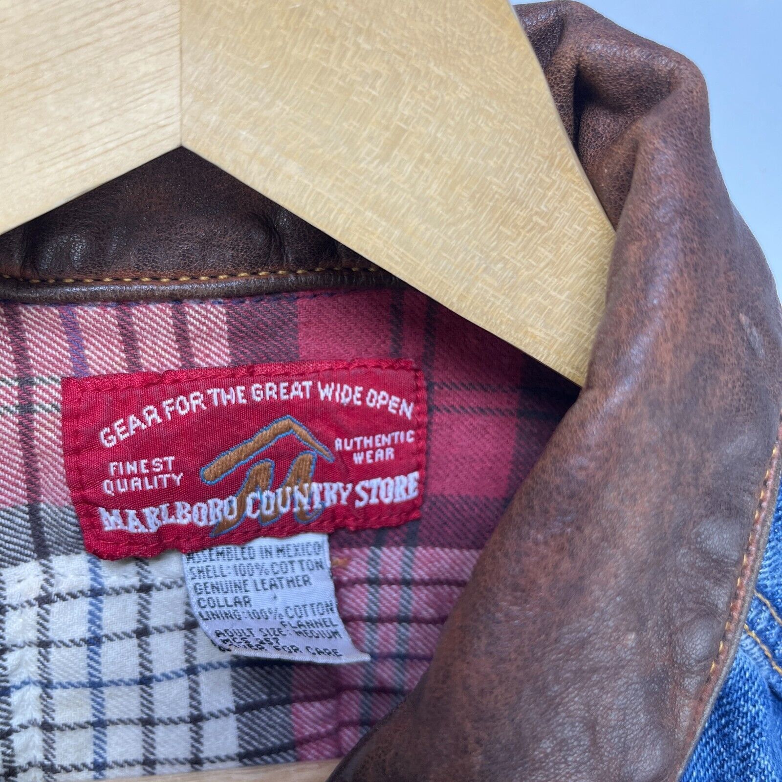 Vintage Vintage Marlboro Country Denim Leather Collar Jacket Medium Size US M / EU 48-50 / 2 - 4 Thumbnail