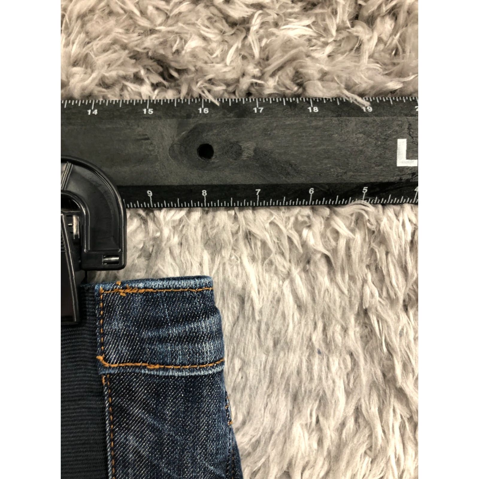Vintage Liz Lange Bermuda Shorts Womens Size S Mid Rise Medium Wash Blue Denim Shorts Size 28" / US 6 / IT 42 - 2 Thumbnail