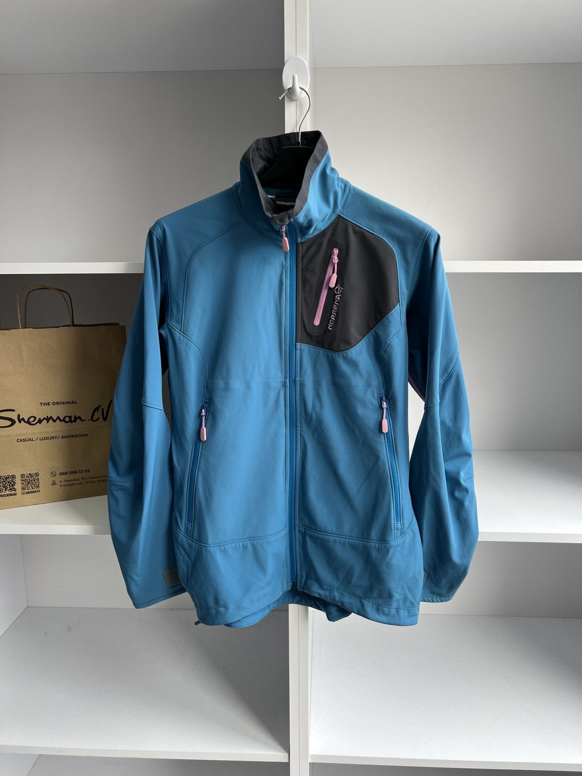 Norrona × Vintage Vintage Noronna Softshell women’s Jacket Size XL / US 12-14 / IT 48-50 - 4 Thumbnail