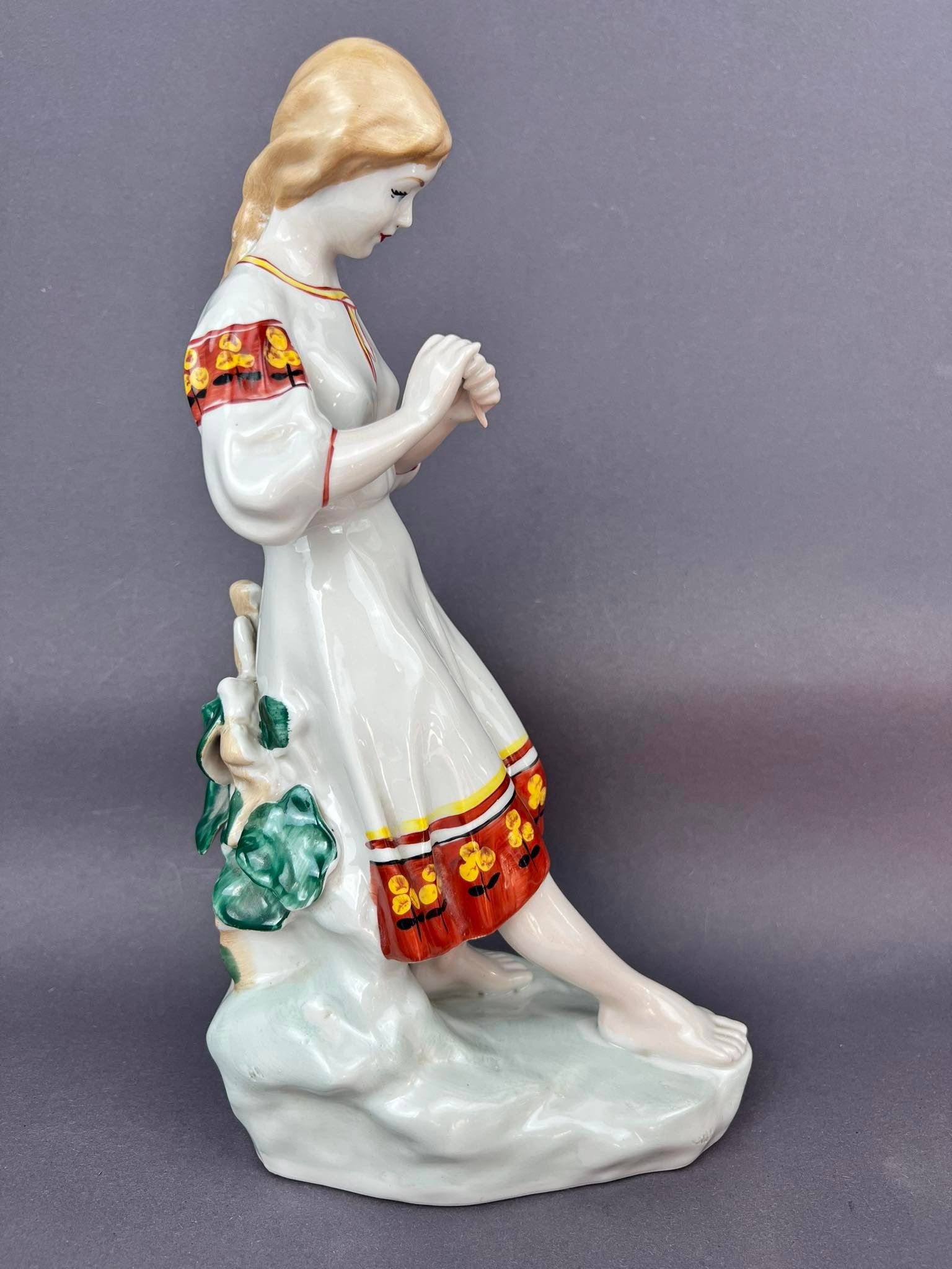 Vintage 1970 Polonne Vintage Soviet Porcelain Statue Girl 11 in Size ONE SIZE - 5 Thumbnail