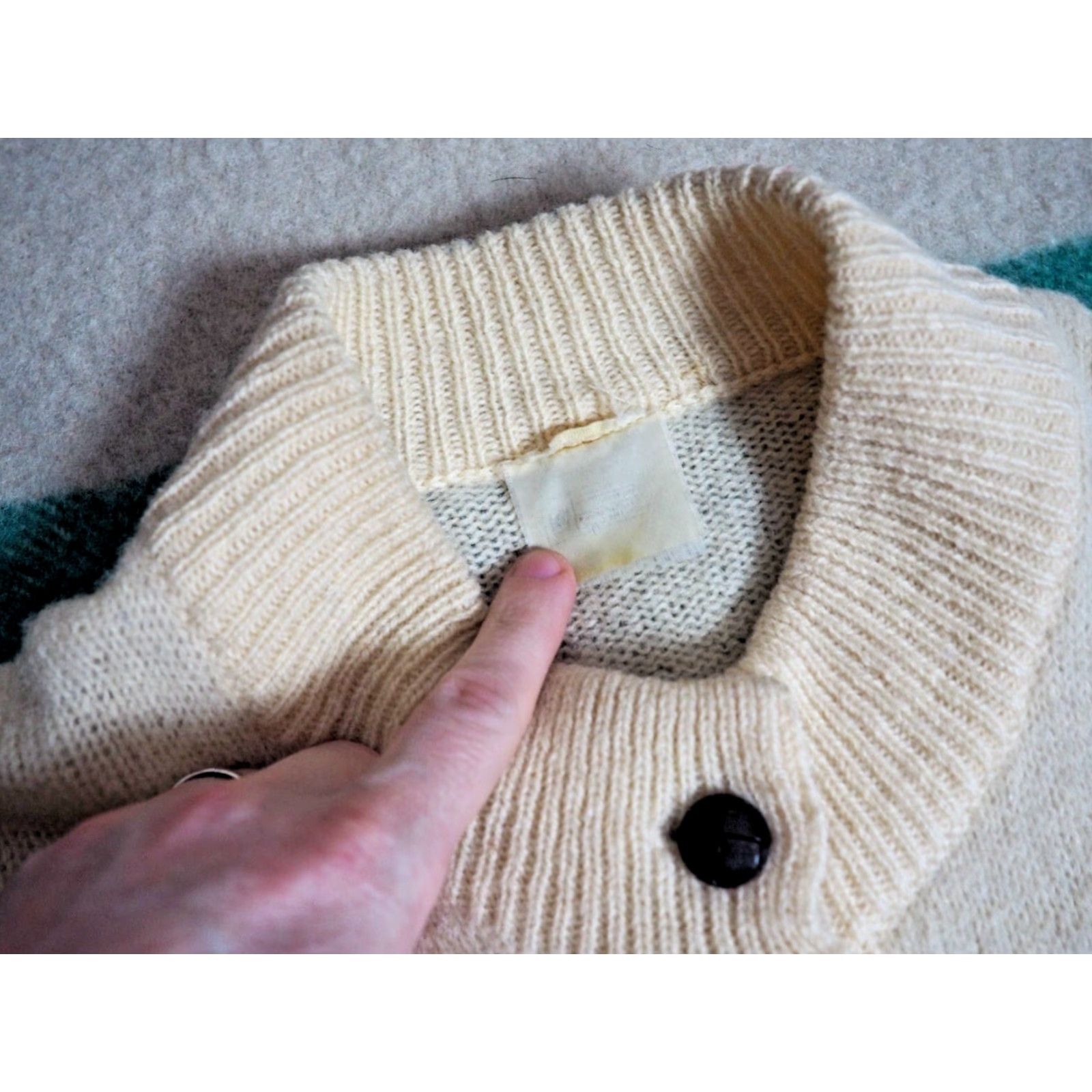 Vintage VTG 60s 70s Cream Wool Button Pocket Fisherman Cardigan Grandpa Sweater Mens M Shirt Size US M / EU 48-50 / 2 - 4 Thumbnail