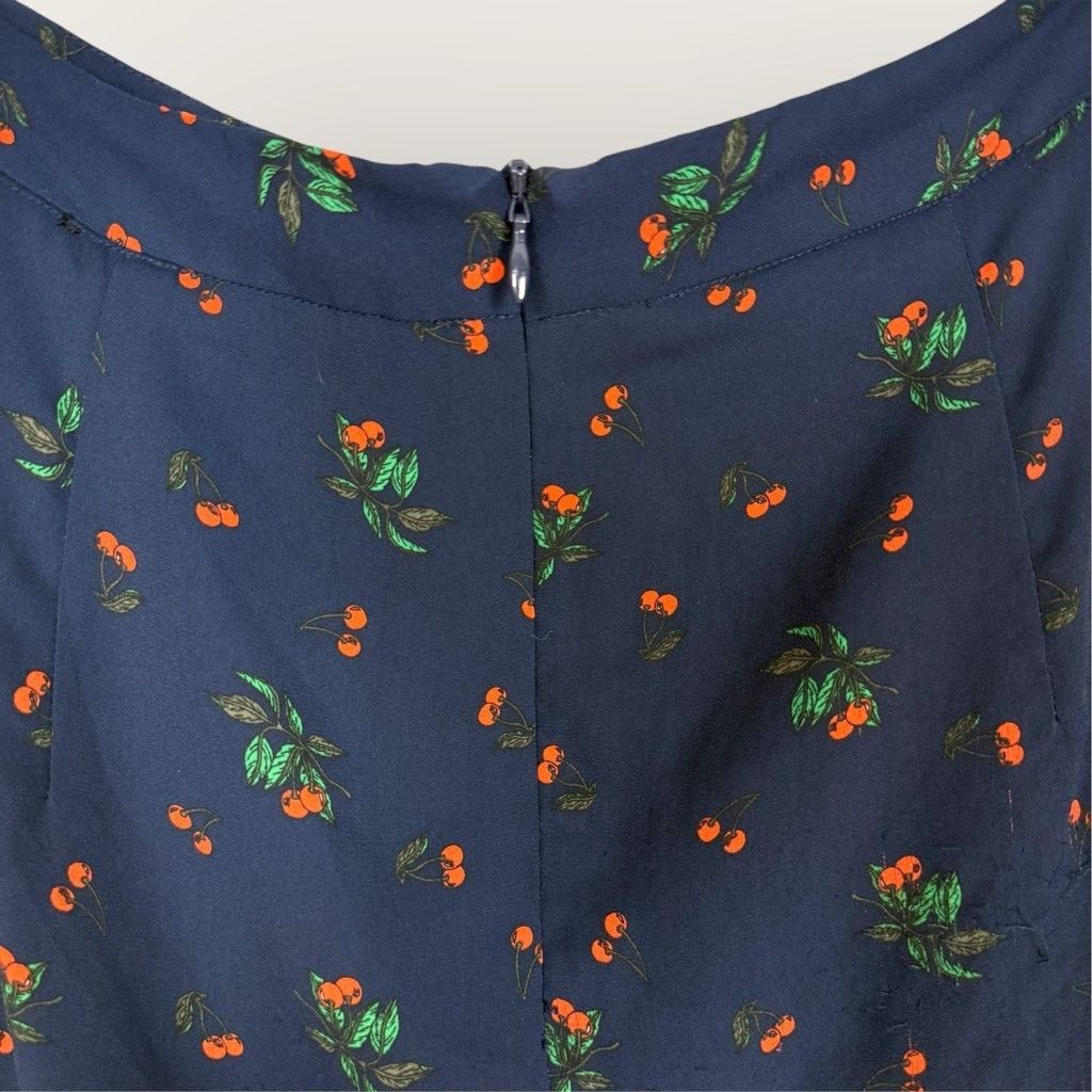 Banana Republic Banana Republic Wrap Skirt Size 8 Blue Cherry Print Ruffle Size 30" / US 8 / IT 44 - 4 Thumbnail