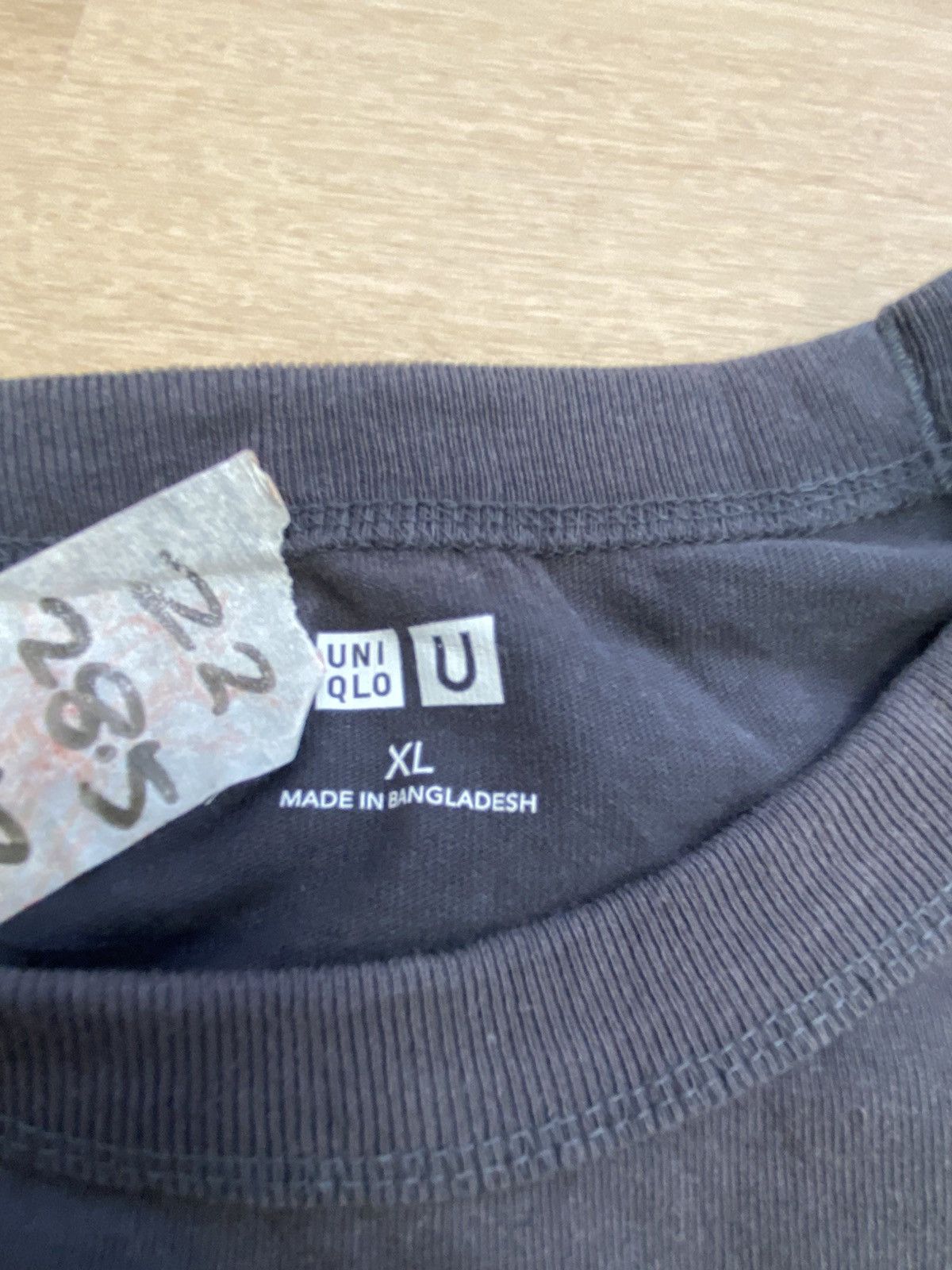 Uniqlo Uniqlo distressed style faded size L Size US L / EU 52-54 / 3 - 4 Thumbnail
