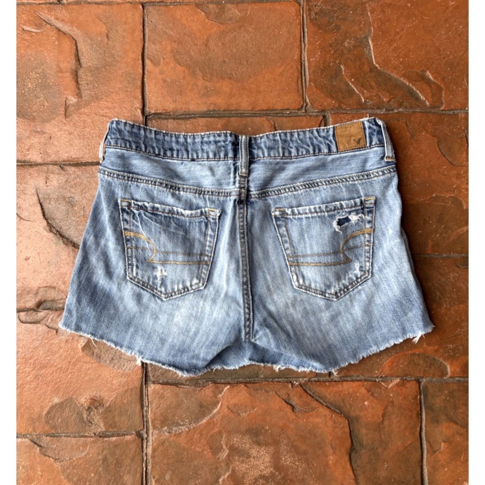 American Eagle Outfitters VINTAGE American Eagle Denim Low Rise Mini Booty Shorts Women’s 2 Distressed Jeans 90s USA Shorts Size 26" / US 2 / IT 38 - 3 Thumbnail