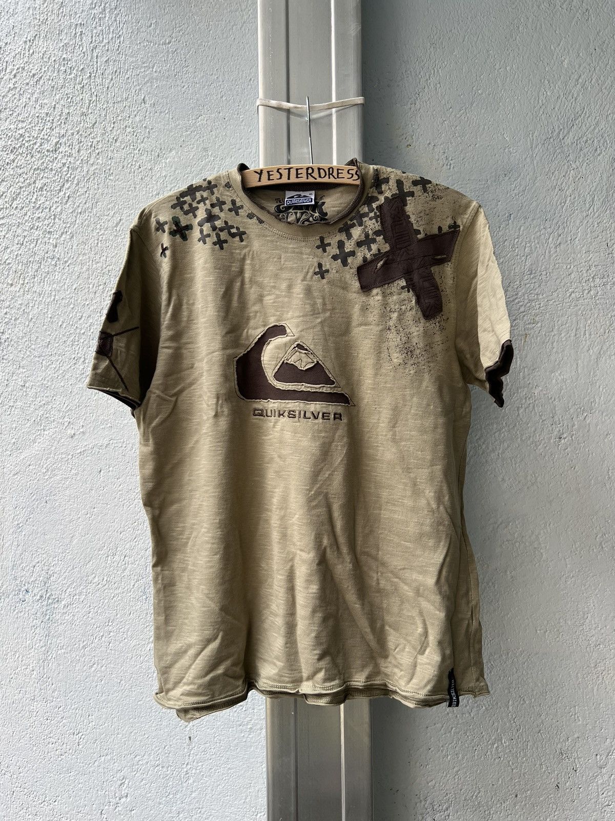 Quiksilver × Vintage Vintage Quiksilver T-Shirt Size US XL / EU 56 / 4 - 1 Thumbnail