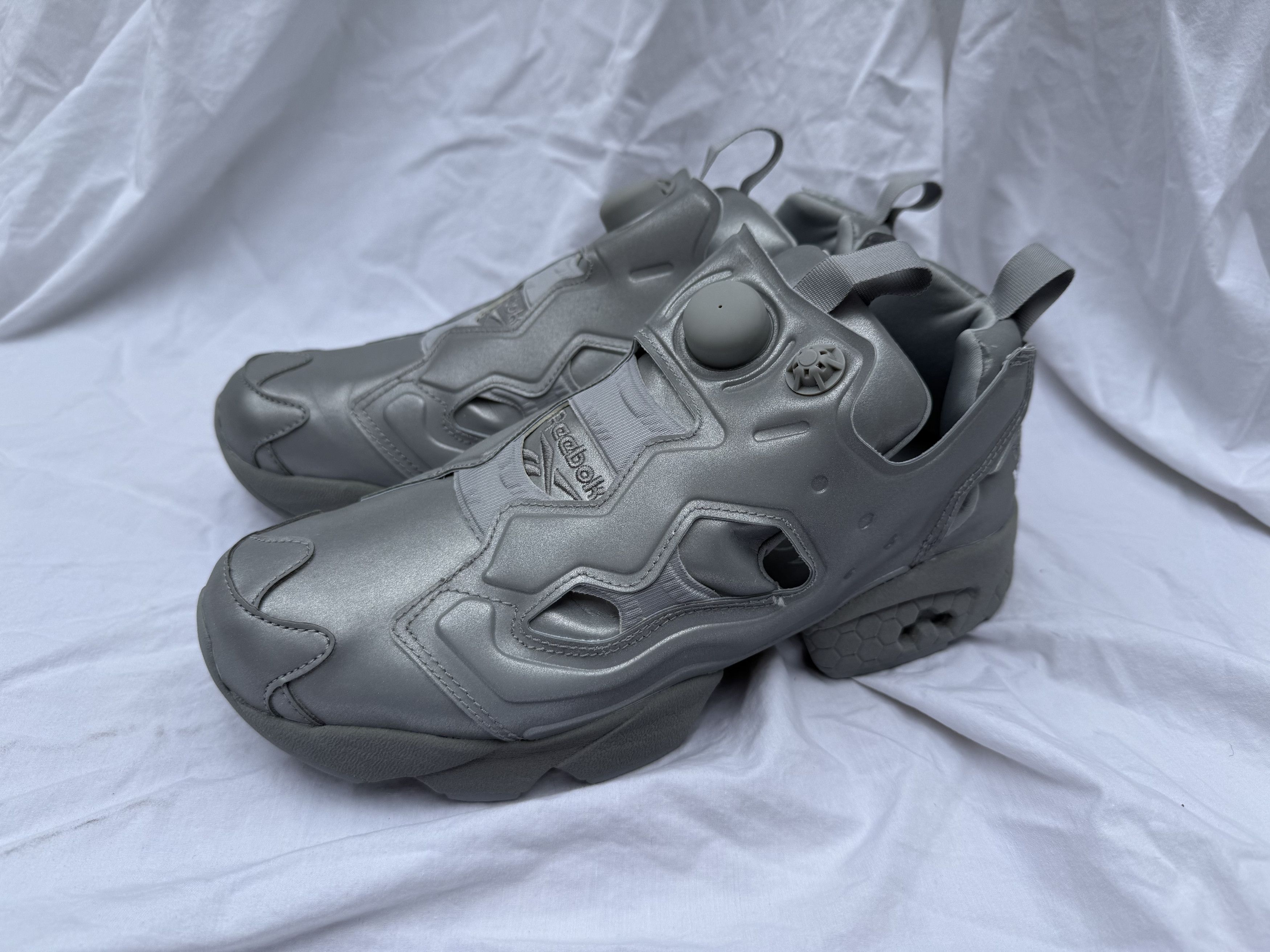 Reebok × Vetements Vetements x Reebok Reflective Instapump Fury (Unisex) Size US 9 / EU 42 - 7 Thumbnail