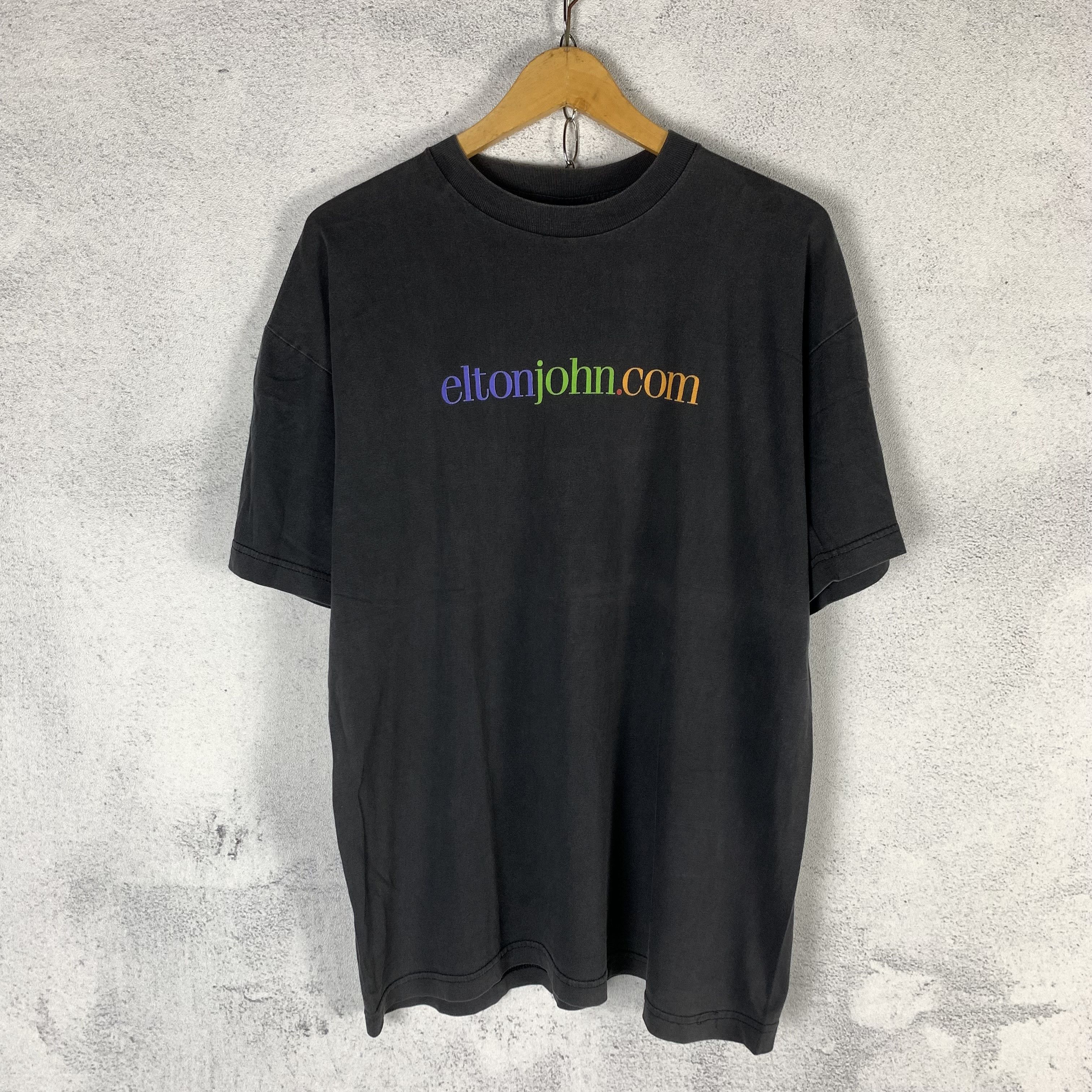 Band Tees Vintage Elton John Tshirt Size US L / EU 52-54 / 3 - 1 Thumbnail