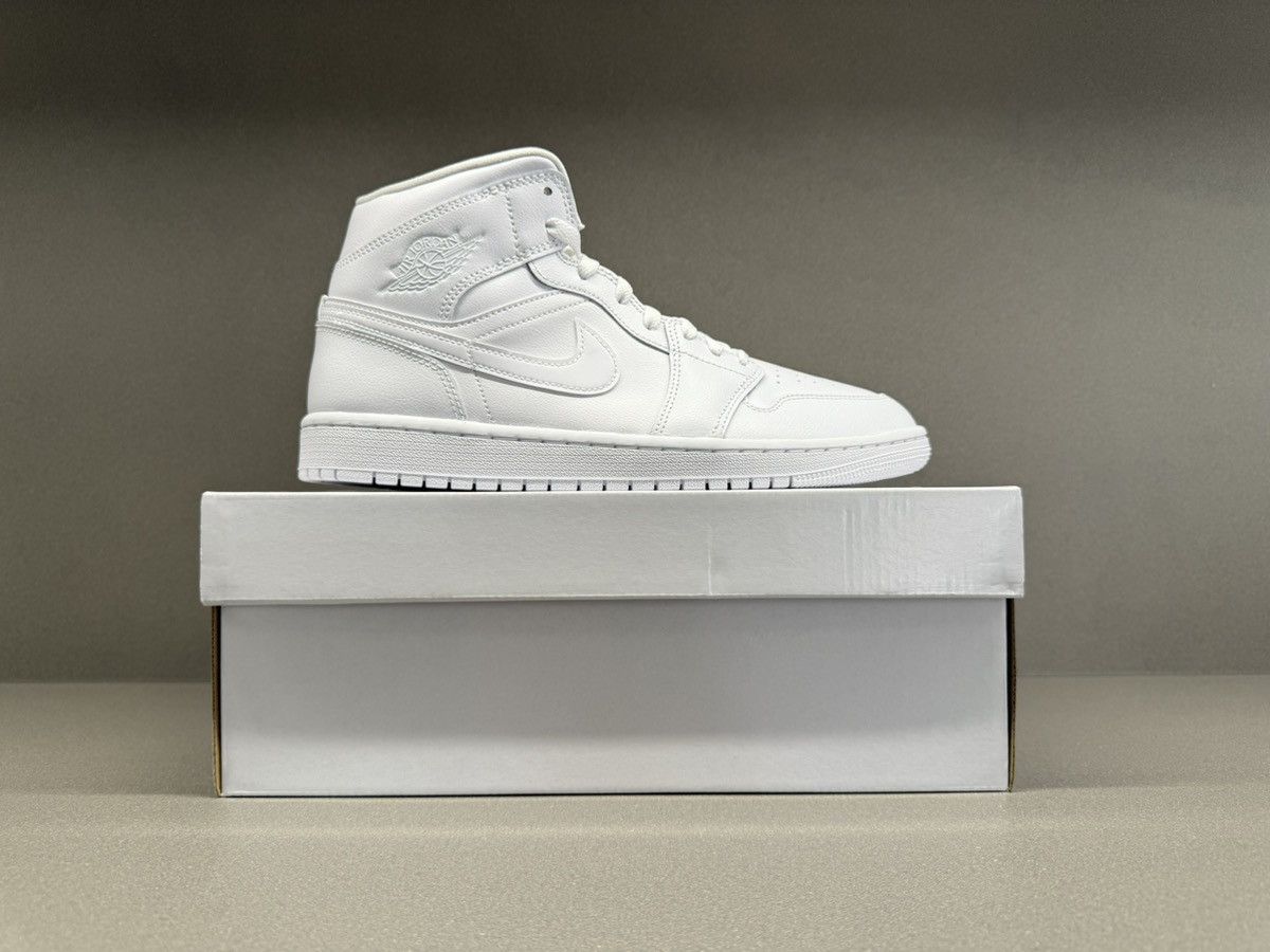 Jordan Brand Jordan 1 Mid Triple White 2022 Women’s Size US 10.5 / IT 40.5 - 3 Thumbnail
