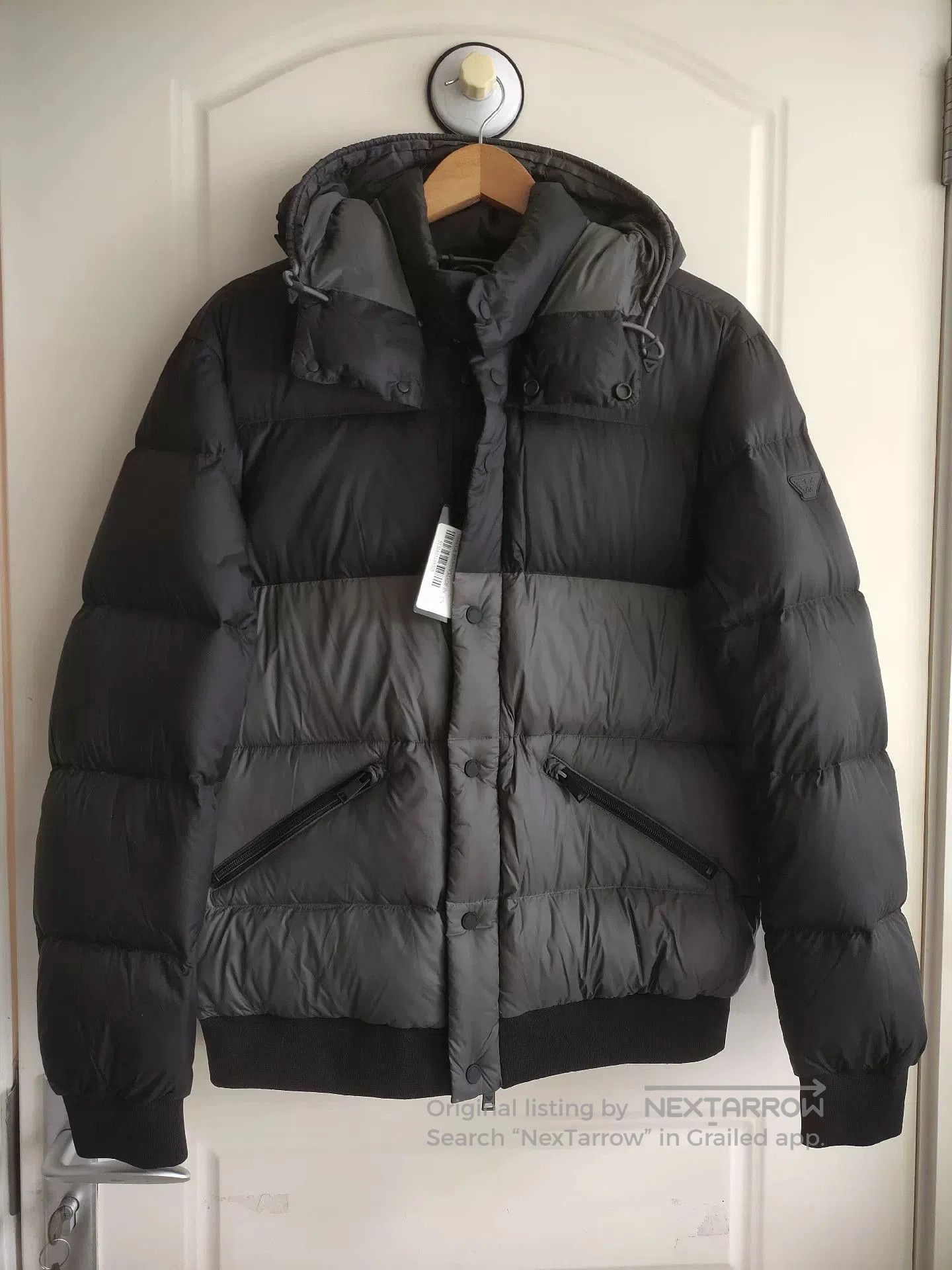 Emporio Armani Emporio Armani Men's Black Gray Down Jacket. Size US M / EU 48-50 / 2 - 1 Thumbnail