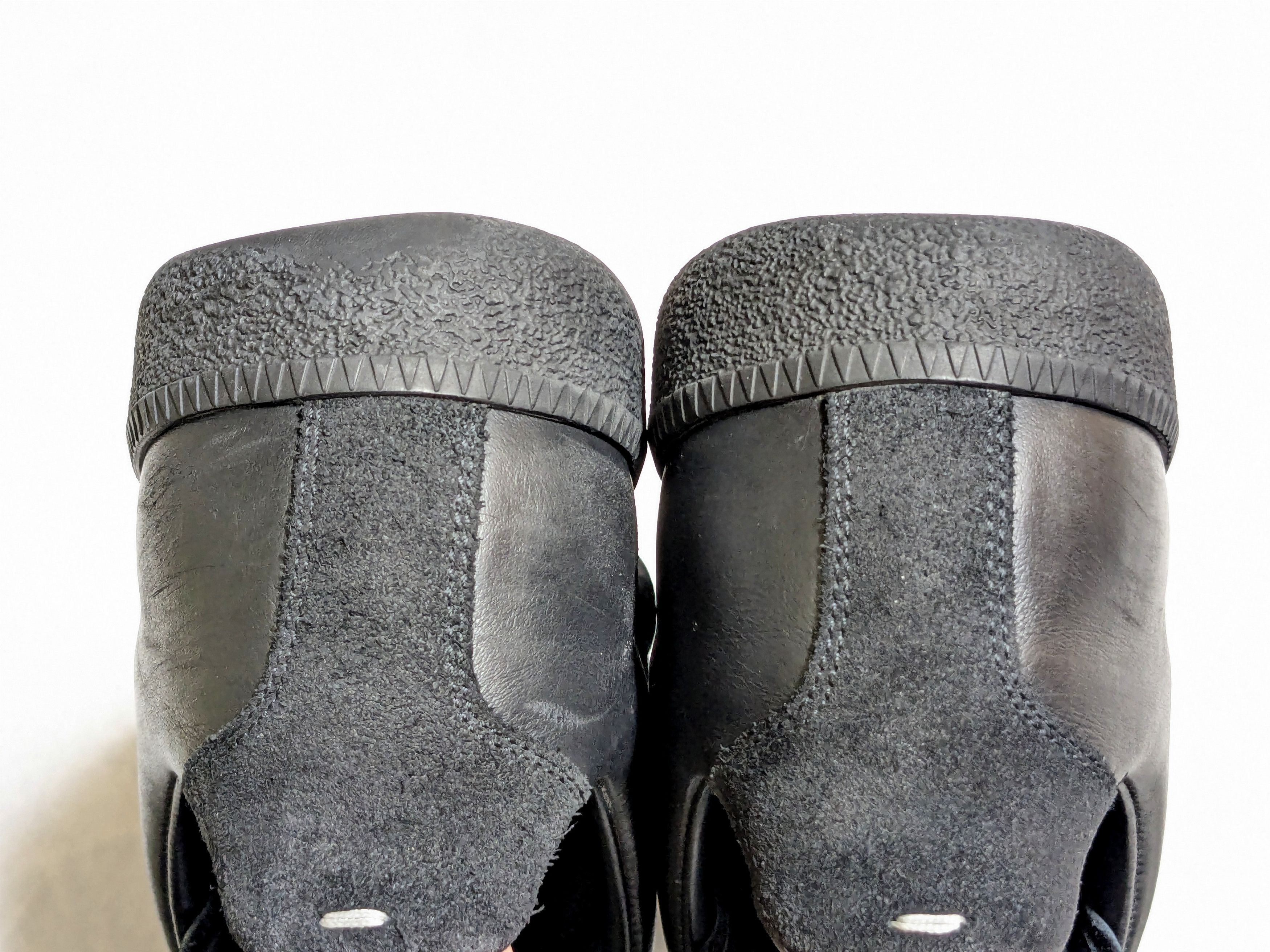 Maison Margiela Maison Margiela Replica GAT Black 9 42 Low Tops Suede Size US 9 / EU 42 - 17 Thumbnail