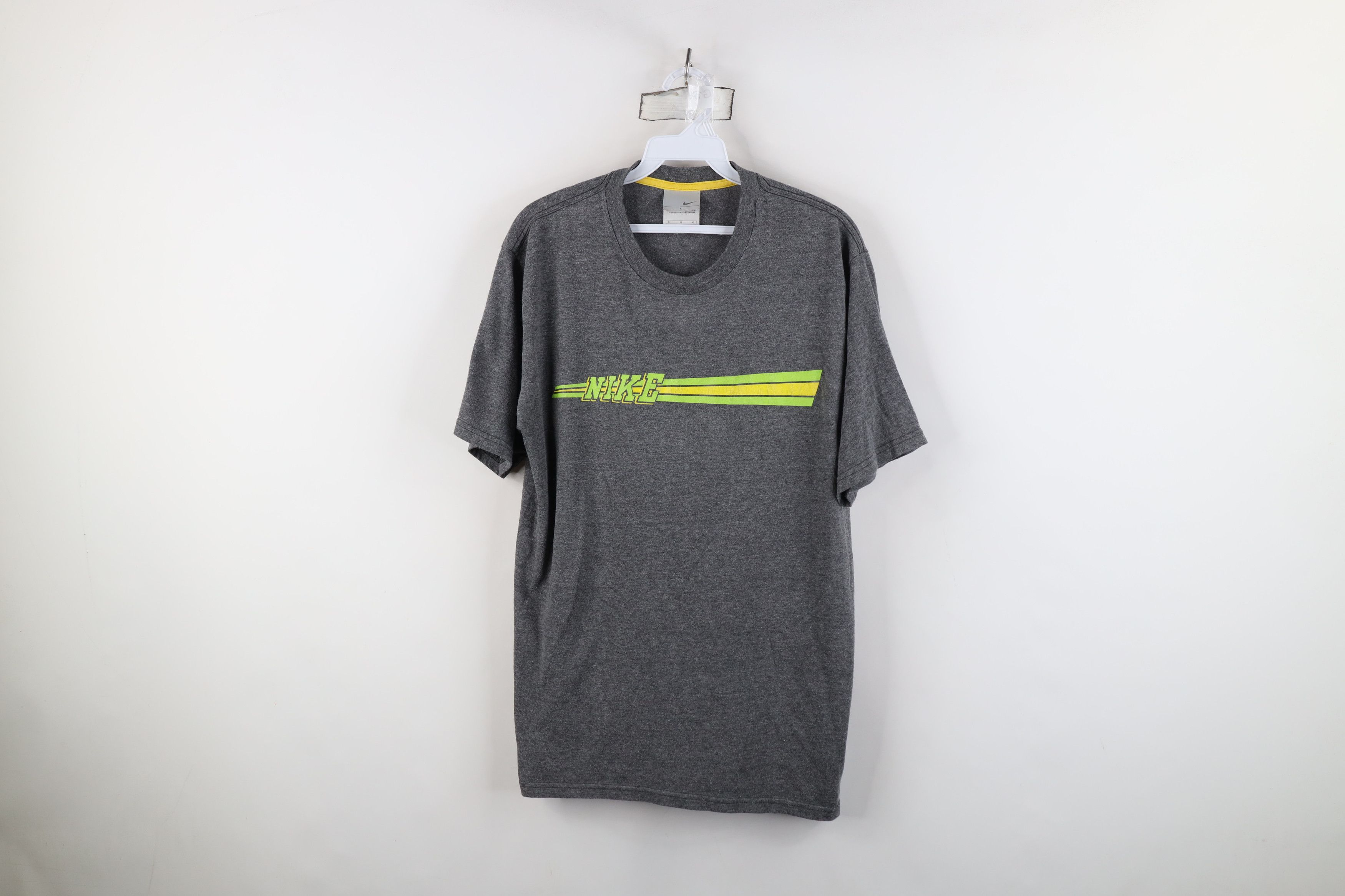 Nike Vintage Y2K Nike Block Letter Spell Out Striped T-Shirt Gray Size US L / EU 52-54 / 3 - 1 Thumbnail