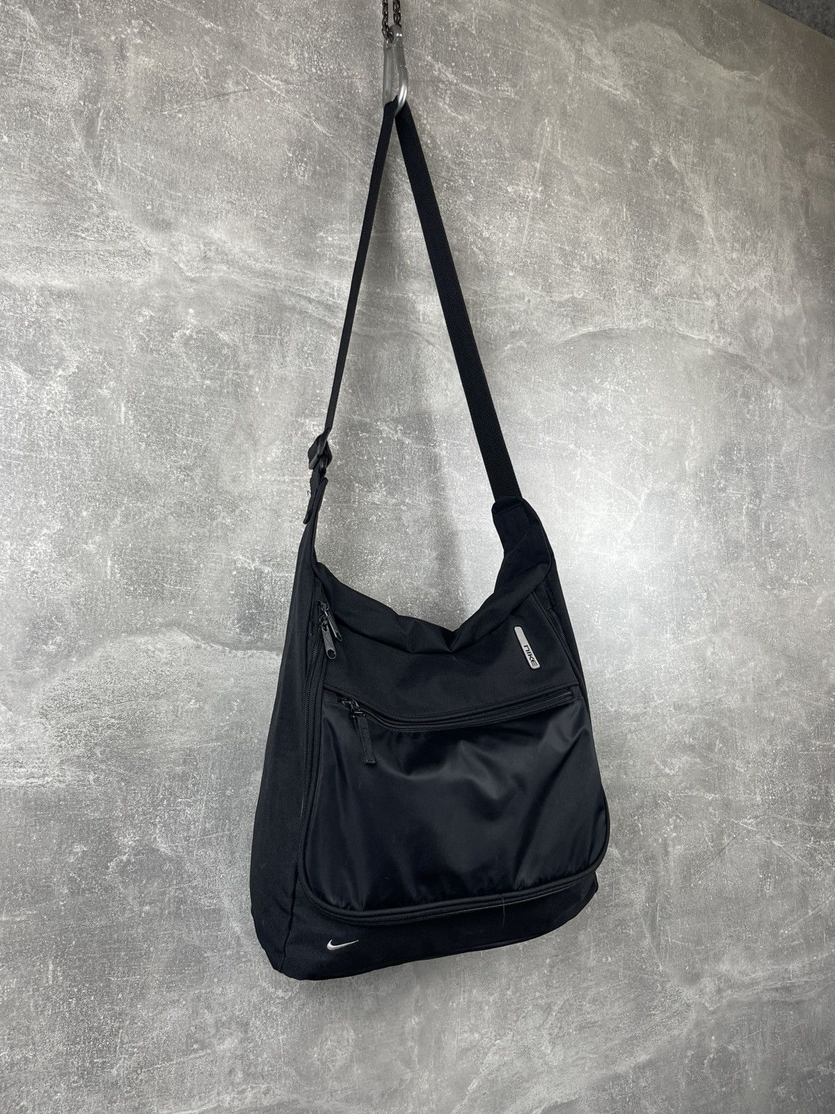 Nike Black Nylon Bag Tote Crossbody Sports Travel Gym