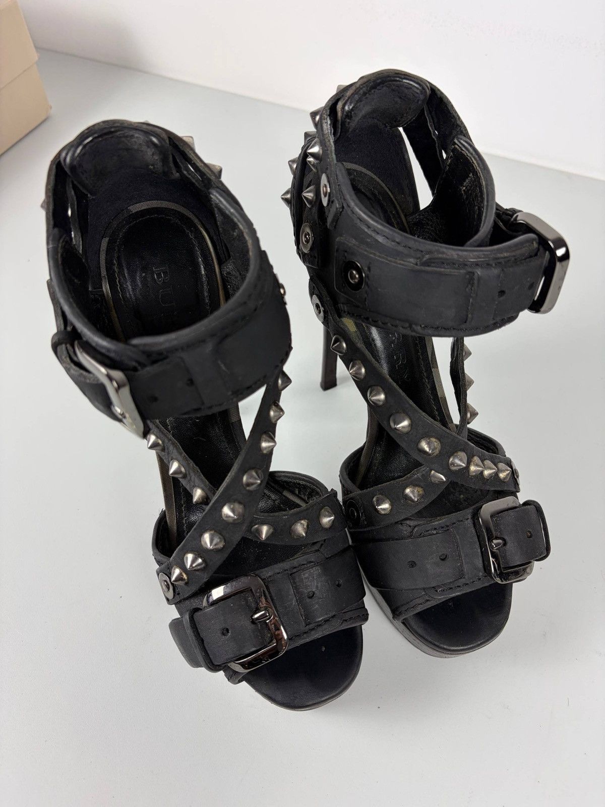 Burberry Burberry studded gladiator heels Size US 8 / IT 38 - 12 Thumbnail