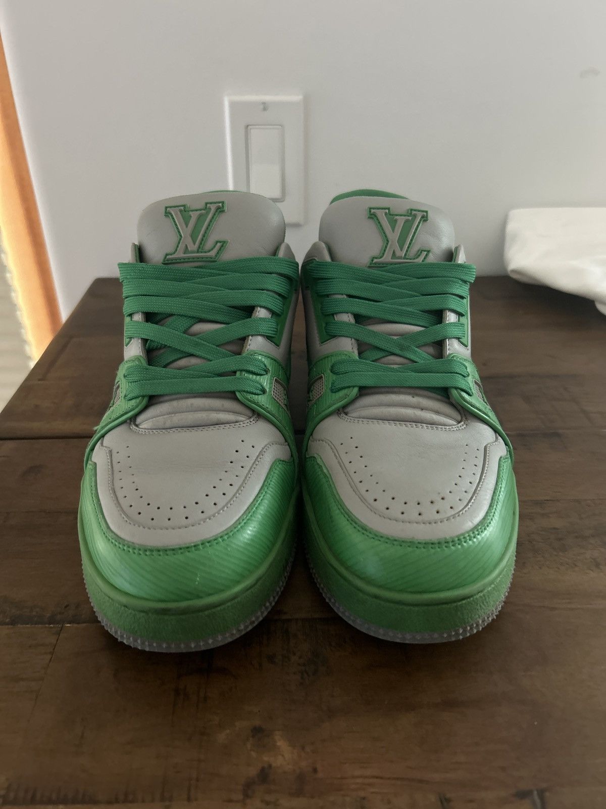 Louis Vuitton RARE LV trainer #54 green & grey Size US 9 / EU 42 - 3 Thumbnail