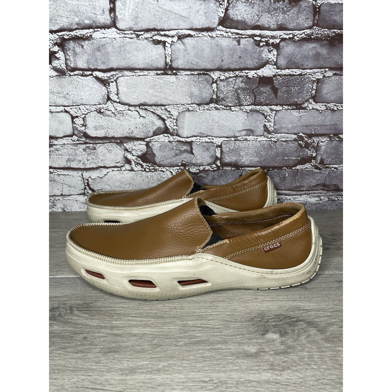 Crocs Crocs Brown Leather Vented Soles Cushioned Outdoor Loafers M Size US 12 / EU 45 - 10 Thumbnail