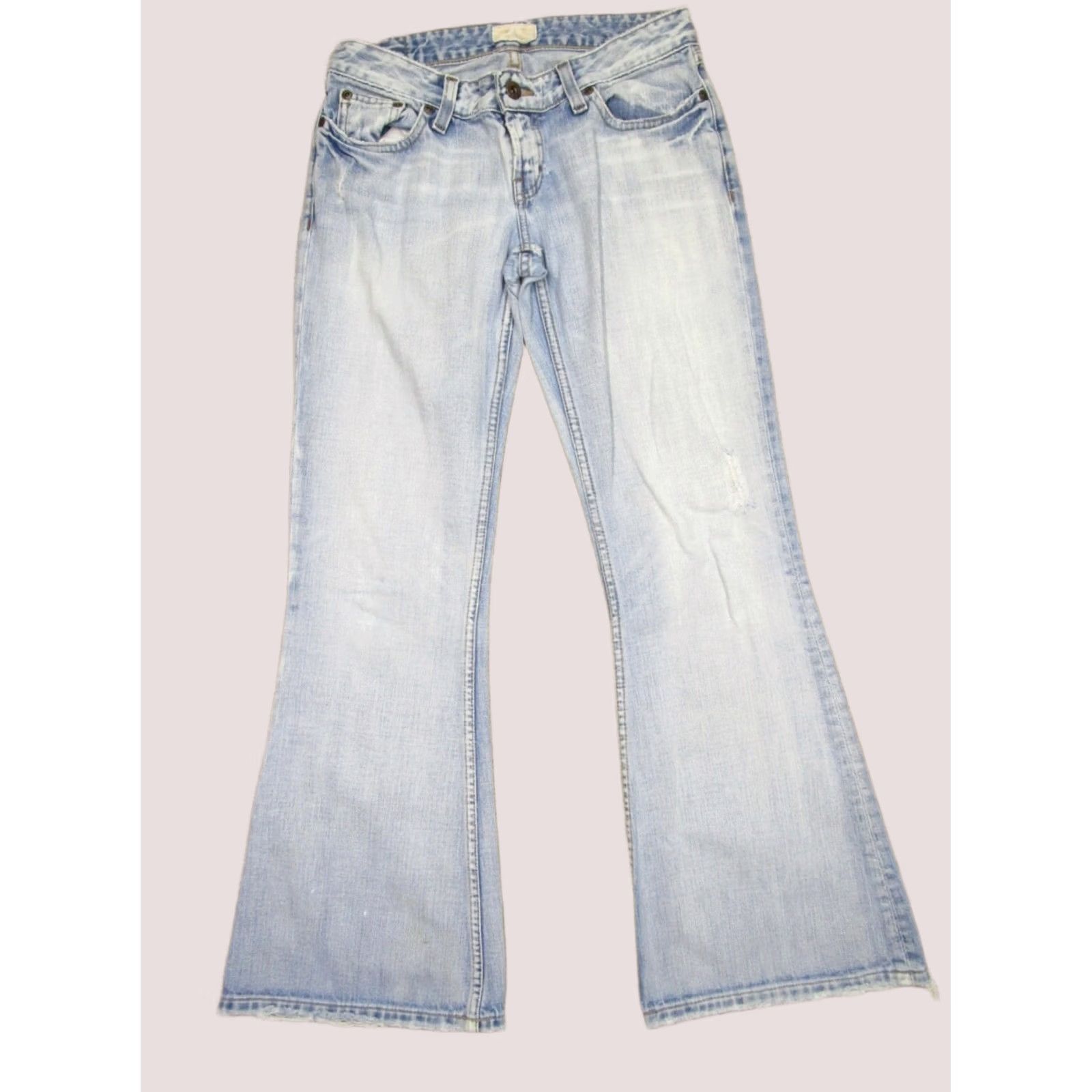 Vintage BKE Buckle Jeans Women 28 Light Blue Low Rise Flared Denim 5-Pocket 30in Inseam Vintage Y2K Distressed Pocket Logo Shoes? Size 28" / US 6 / IT 42 - 1 Thumbnail