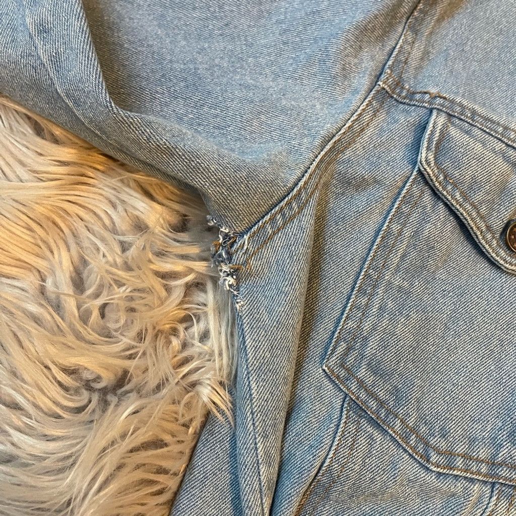 Harley Davidson Harley-Davidson Light Blue Denim Jacket size XL(small hole) Size US XL / EU 56 / 4 - 6 Thumbnail