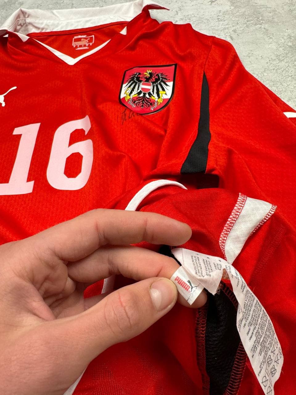 Puma Puma Jersey Team Austria Scharner 16 player signature Size US L / EU 52-54 / 3 - 18 Thumbnail