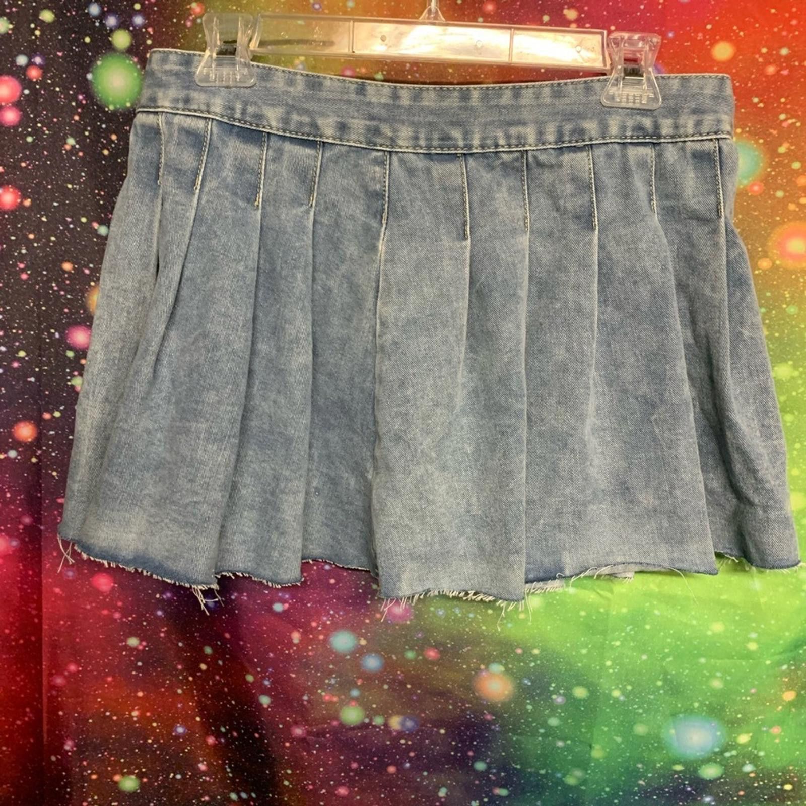 Designer Gray Pleated Skater Mini Skirt for Casual Days Size 32" / US 10 / IT 46 - 3 Thumbnail