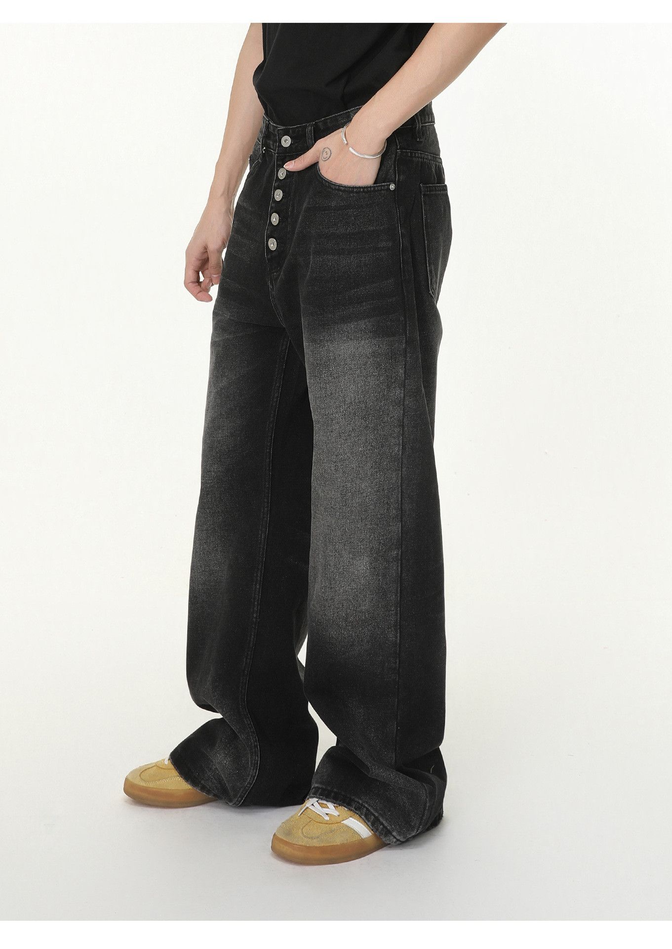 Japanese Brand Men's multi-button loose-fitting washed flared jeans Size US 32 / EU 48 - 3 Thumbnail