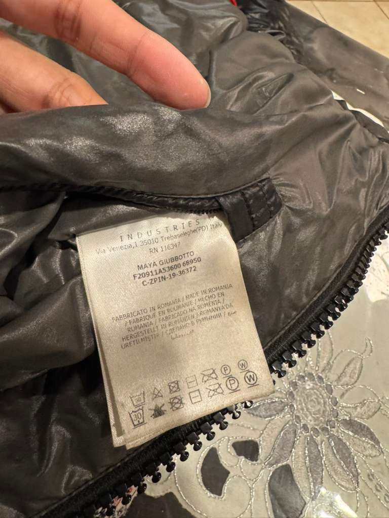 Moncler Moncler Maya Size US L / EU 52-54 / 3 - 20 Thumbnail