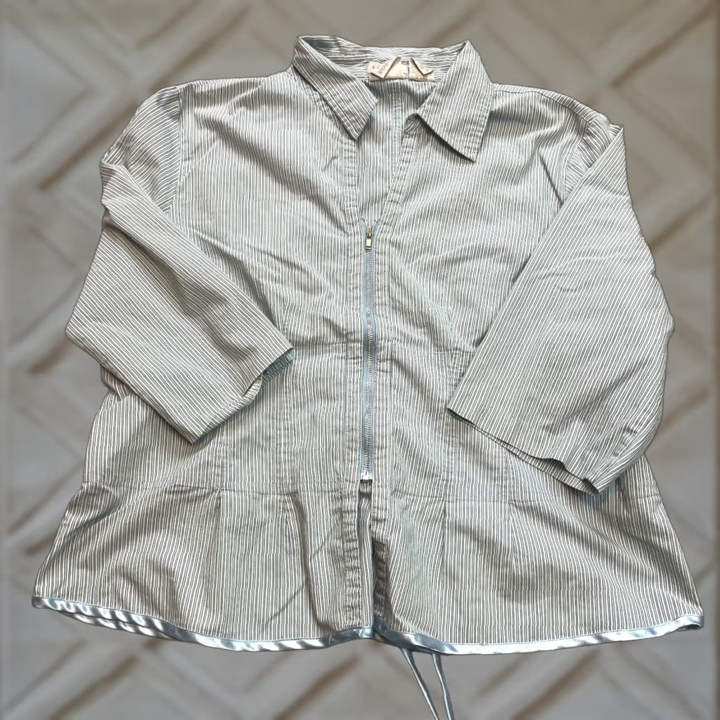 Vintage Fiorlini International Blouse Shirt Womens XL Light Blue Striped Stretch Zip Up Size XL / US 12-14 / IT 48-50 - 1 Thumbnail