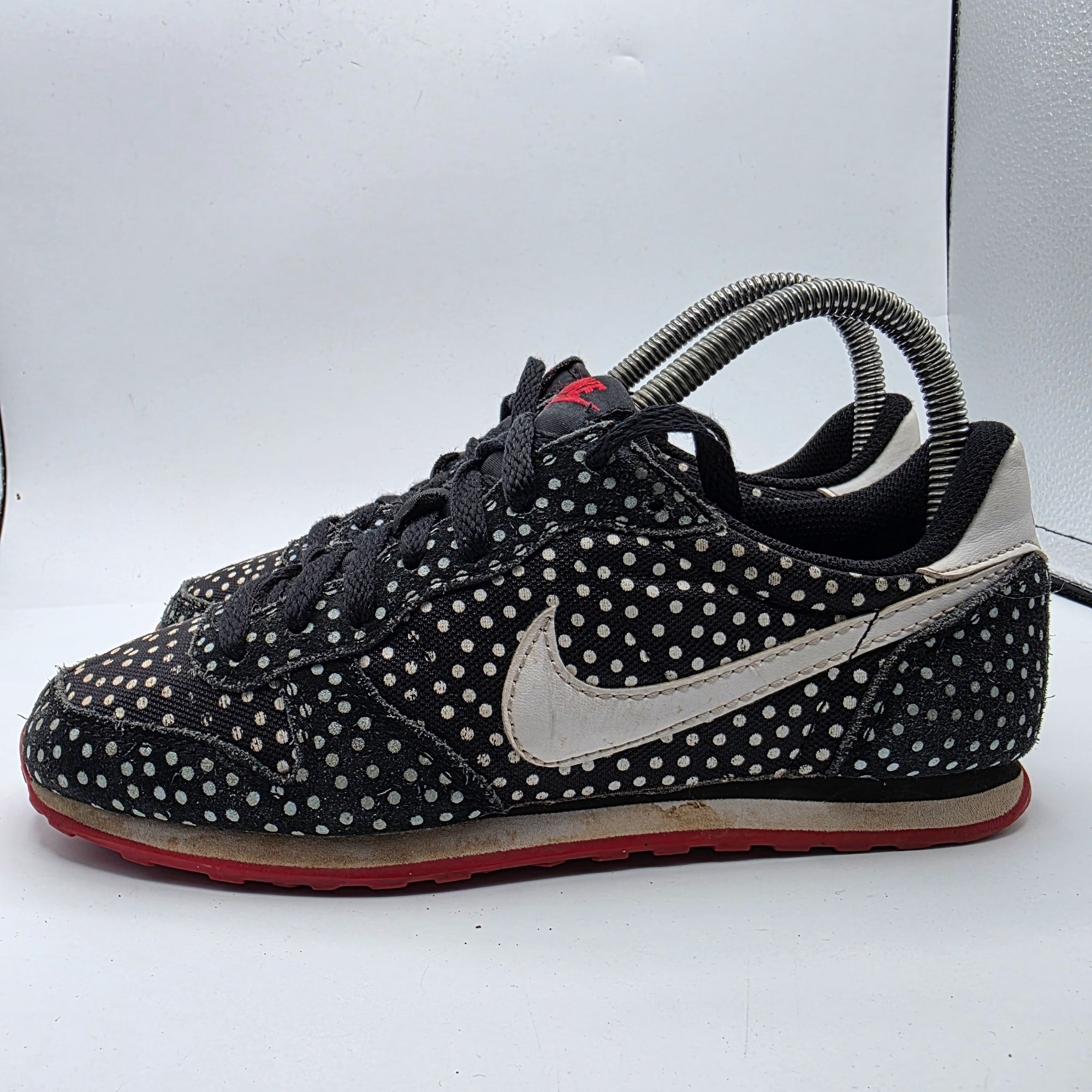 Nike Nike Genicco Womens Size 6 Black Red Polka Dot Shoes Casual Size US 6 / IT 36 - 13 Thumbnail