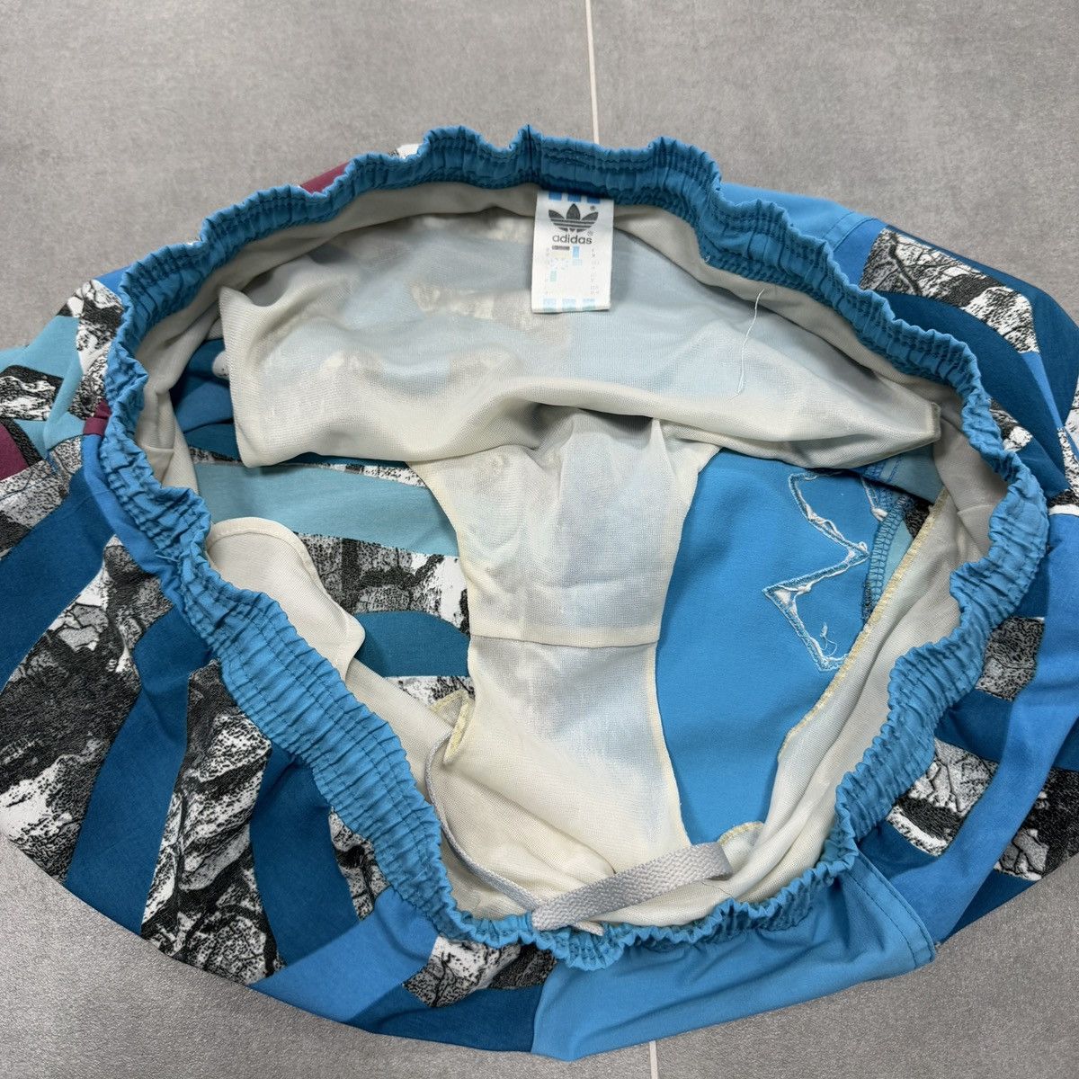 Adidas × Vintage Vintage Adidas Shorts Size M Size US 32 / EU 48 - 9 Thumbnail