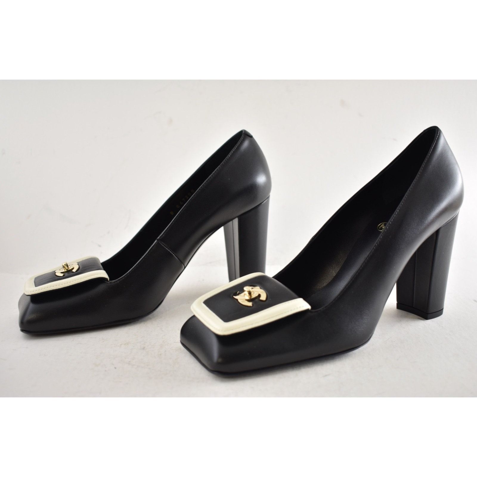 Chanel Chanel 26S Black White Square Toe Block Heel Pump 41 Size US 11 / IT 41 - 19 Thumbnail