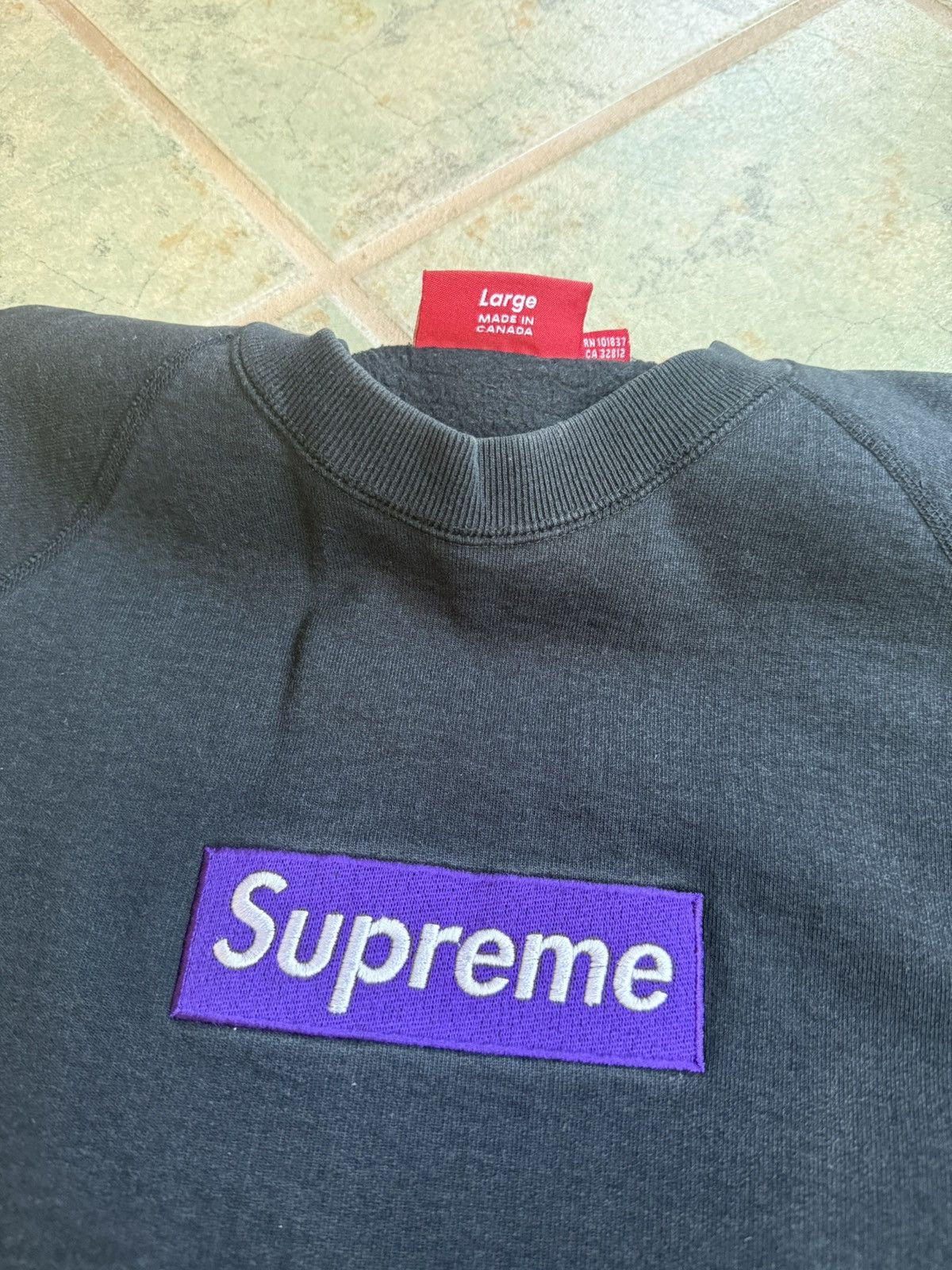 Supreme Supreme Purple on Black Box Logo Crewneck 2005 Size US L / EU 52-54 / 3 - 3 Thumbnail