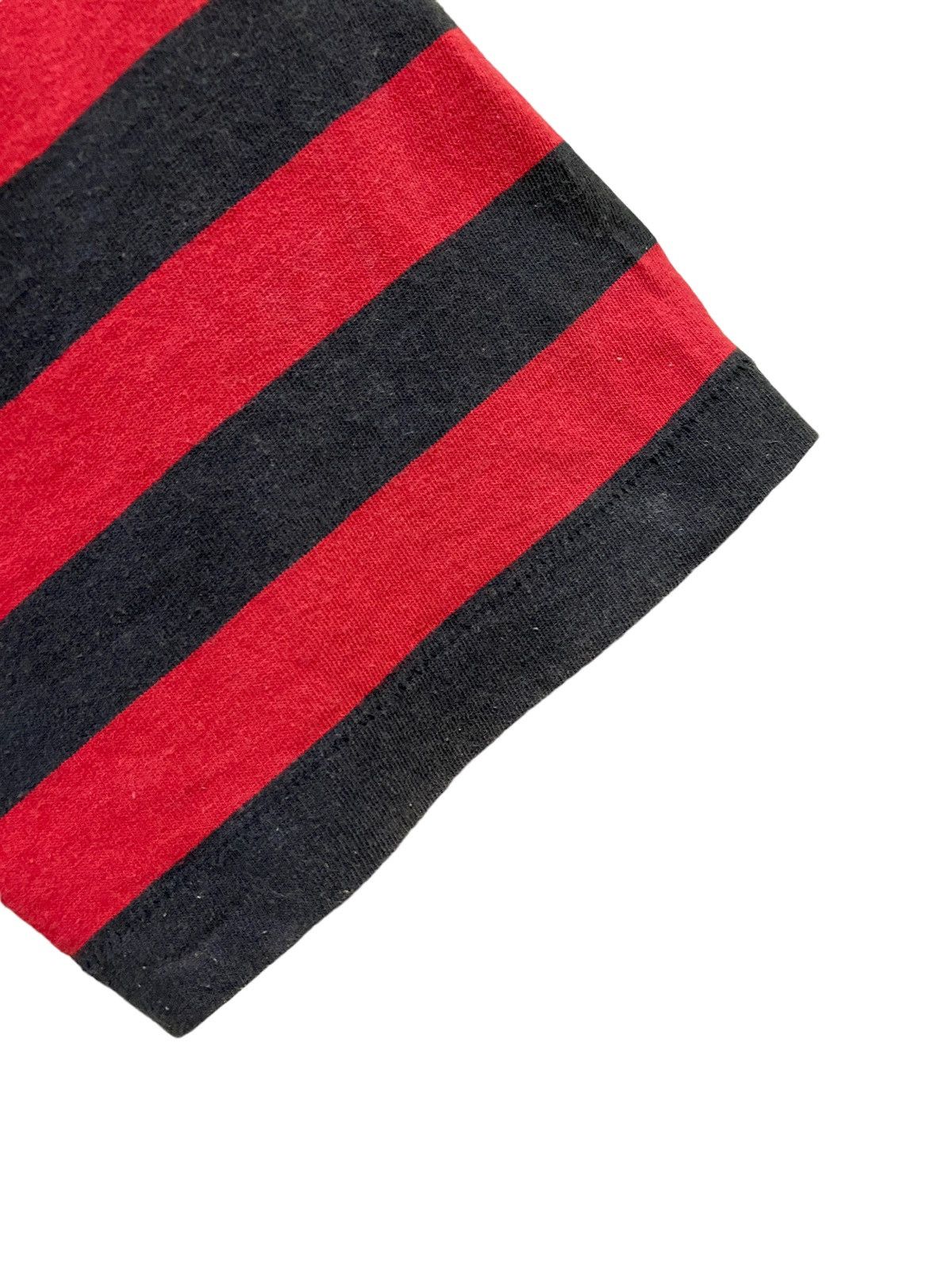 Uniqlo Uniqlo x Kurt Cobain Striped T shirt Size US M / EU 48-50 / 2 - 6 Thumbnail