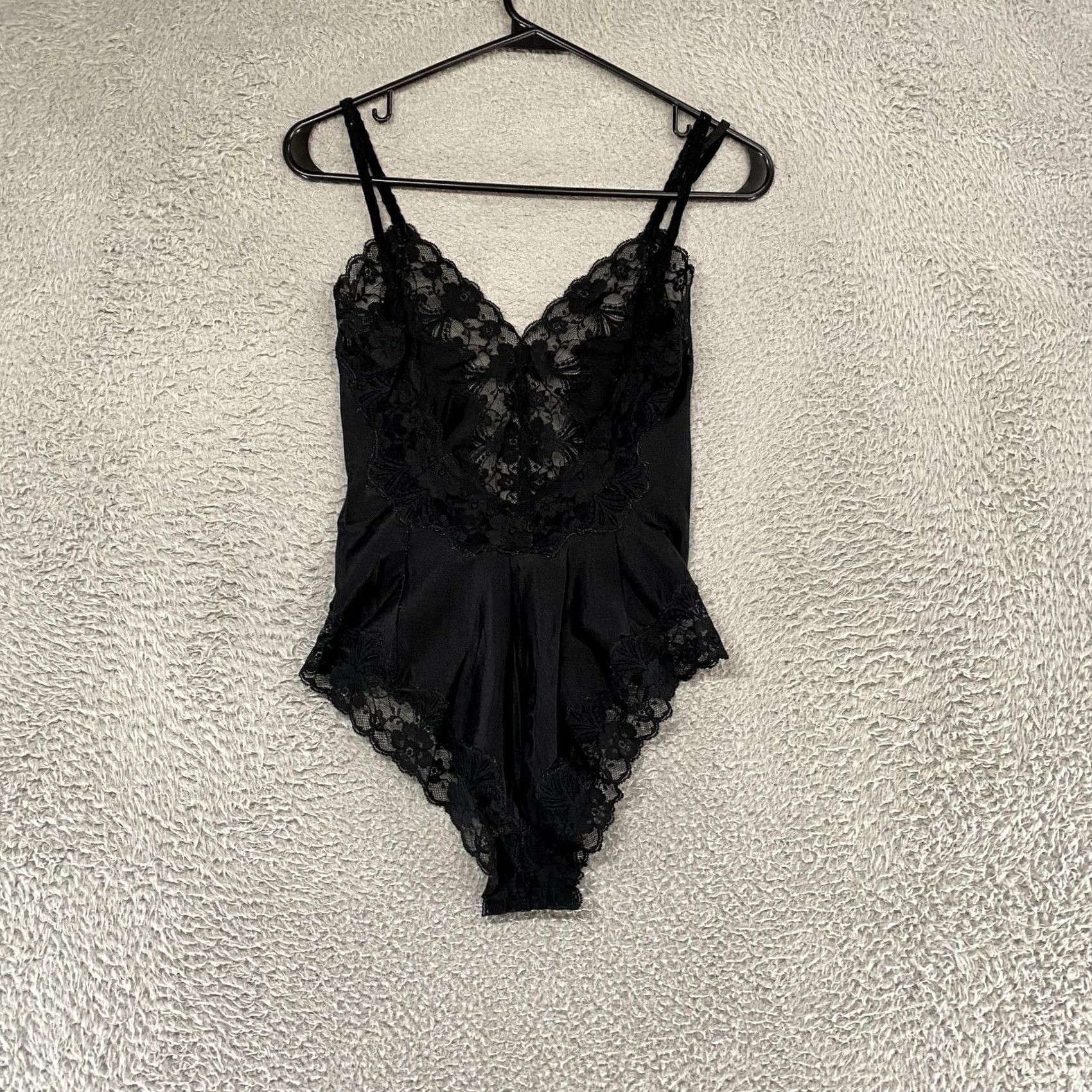 Guy Laroche VINTAGE Guy Laroche Bodysuit Women's Small Black Lace One Piece Nylon Spandex High Leg 80s 90s Union USA Size S / US 4 / IT 40 - 7 Thumbnail