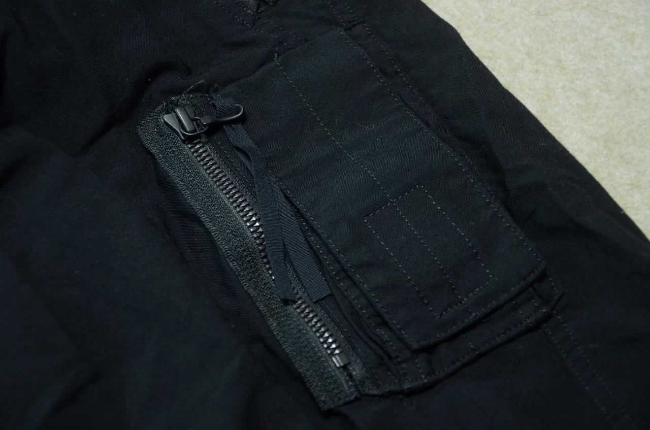 Julius Julius 18SS Dark Ribbon Multi-Zipper 7/8 Pants Size US 33 - 4 Thumbnail
