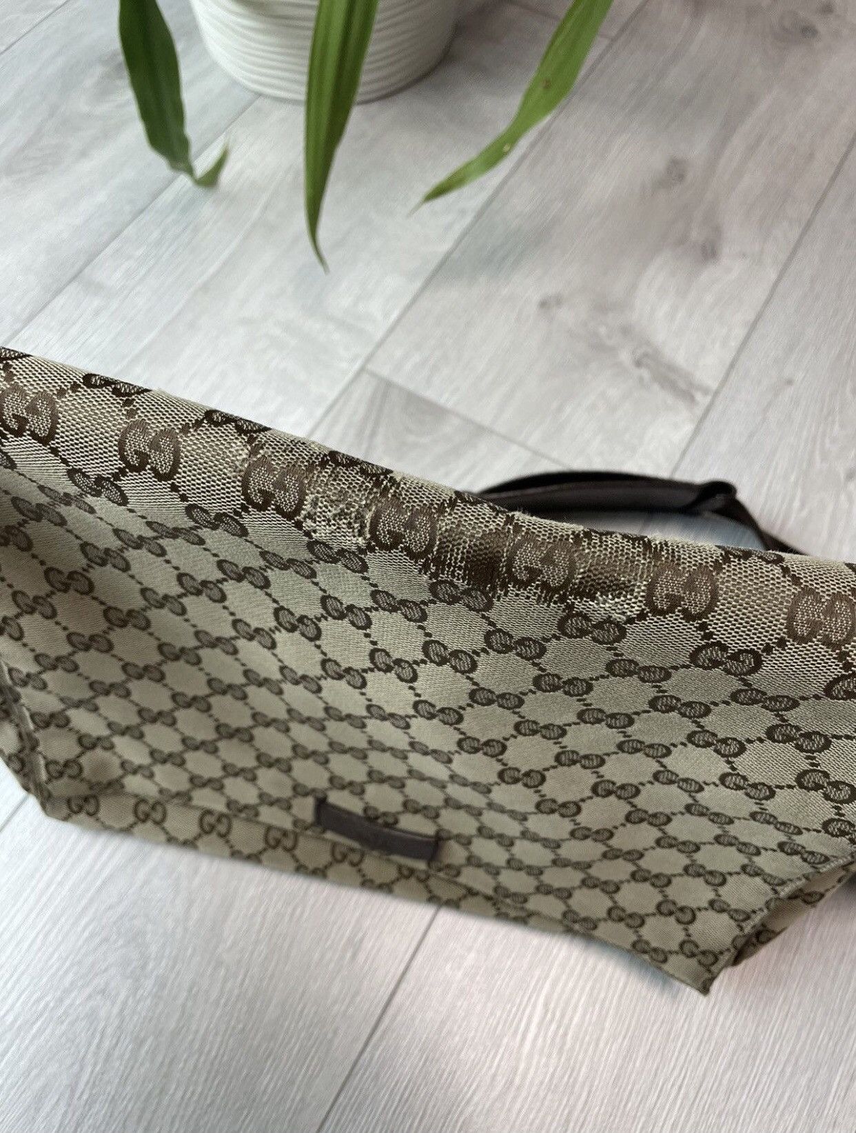 Gucci × Vintage 🔥Gucci vintage Monogram big messenger /shoulder Bag 🔥 Size ONE SIZE - 12 Thumbnail