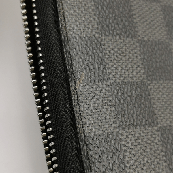 Louis Vuitton Louis Vuitton (LV) Zippy Checkerboard Zipper Clutch -y2506 Size ONE SIZE - 8 Thumbnail