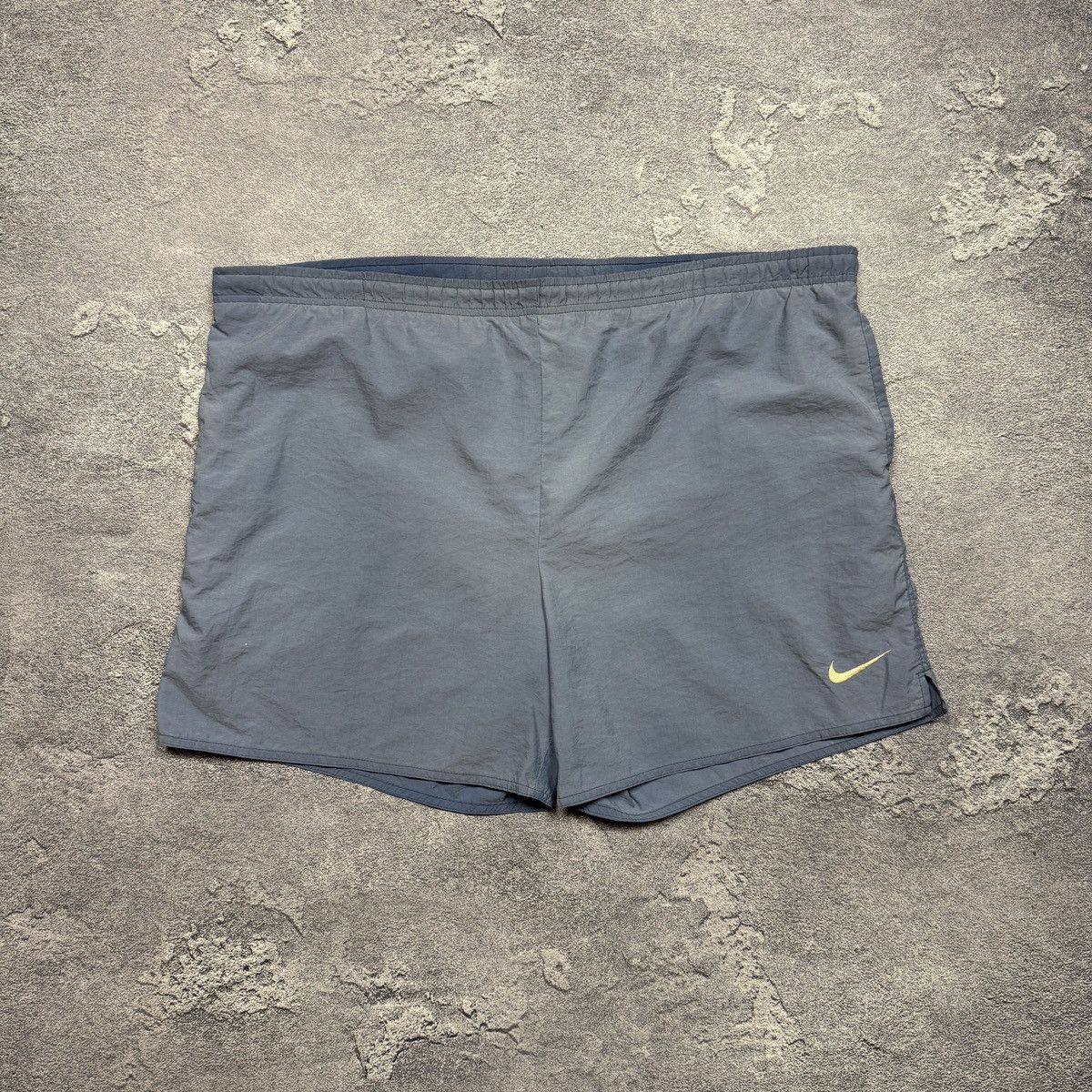 Nike × Vintage Nike Vintage Big Logo Shorts 90s Size US 34 / EU 50 - 2 Thumbnail