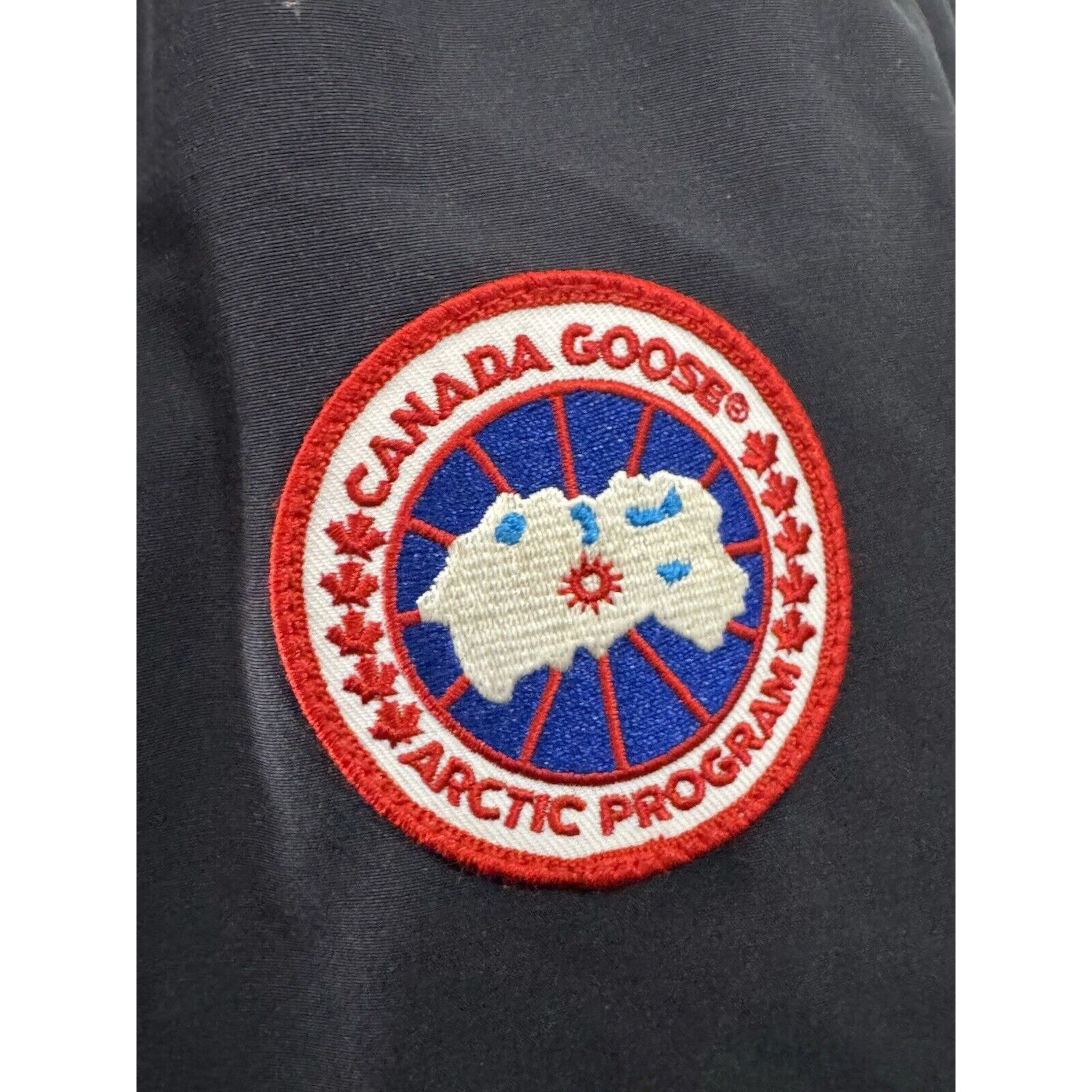 Canada Goose Canada Goose Chateau Parka Large With Fur Marine Navy Blue Size US L / EU 52-54 / 3 - 5 Thumbnail