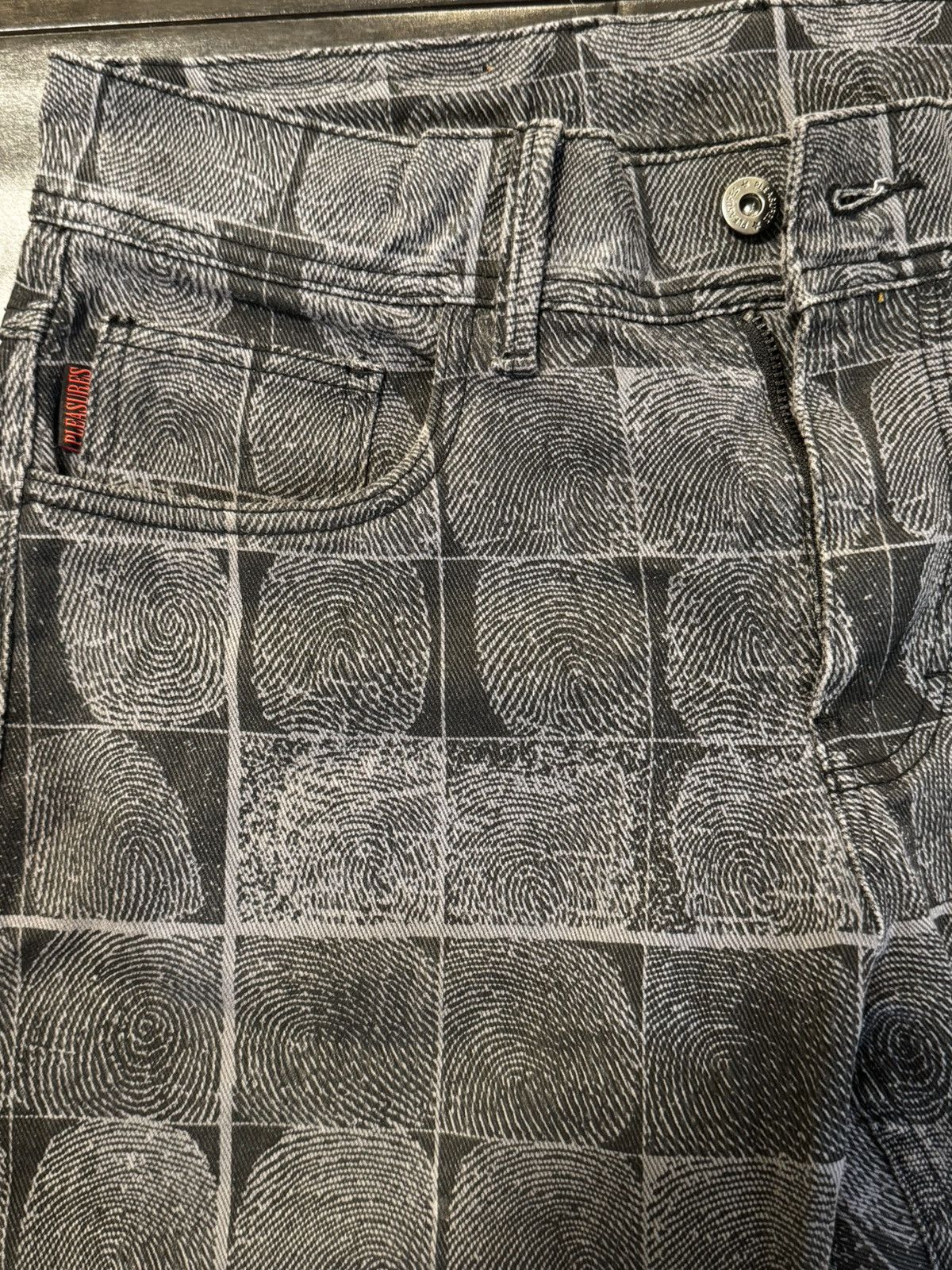 Pleasures Pleasures Finger Print Pants Size US 30 / EU 46 - 2 Thumbnail